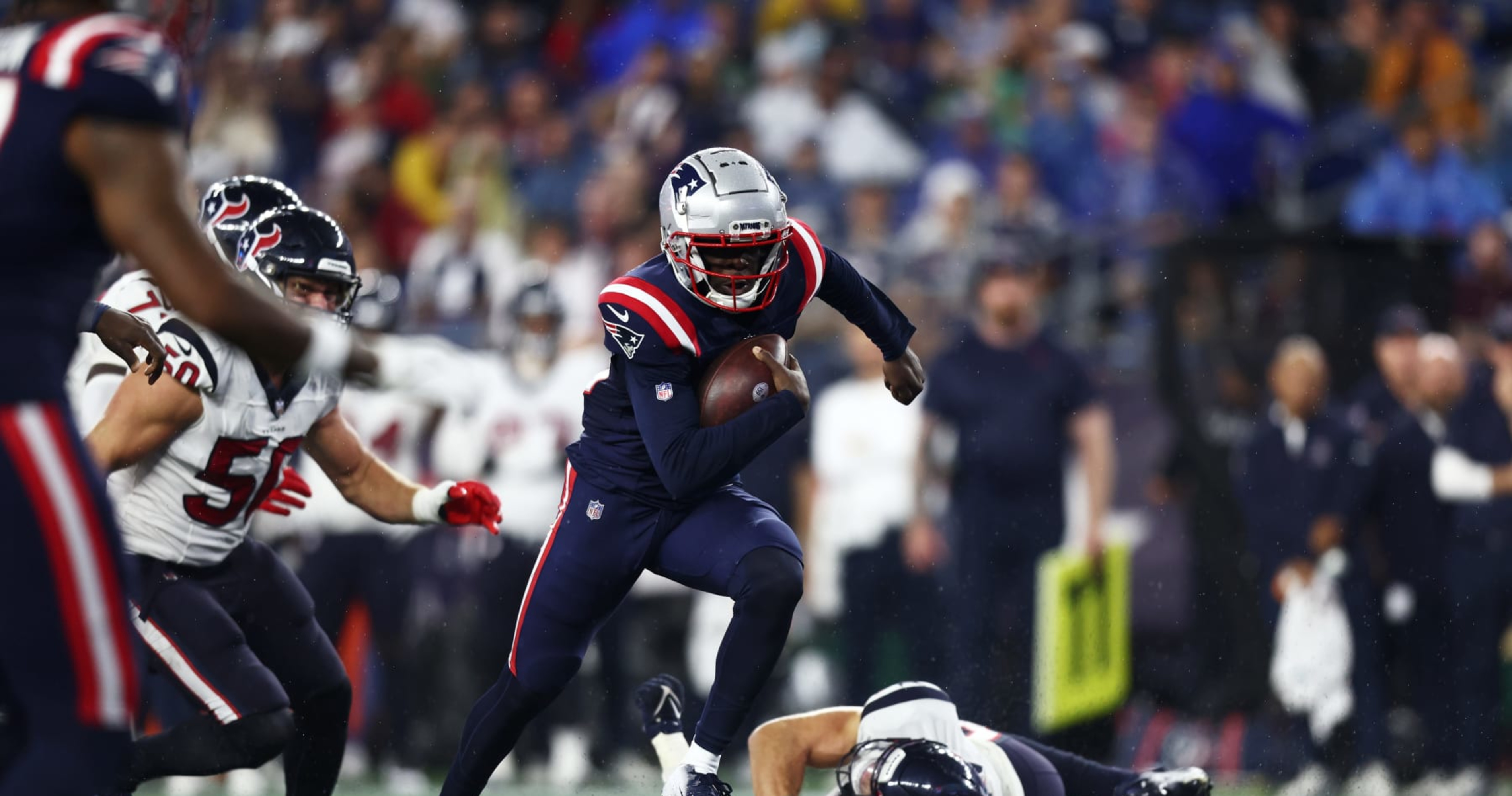 Back at QB, Malik Cunningham brings spark to Patriots' offense