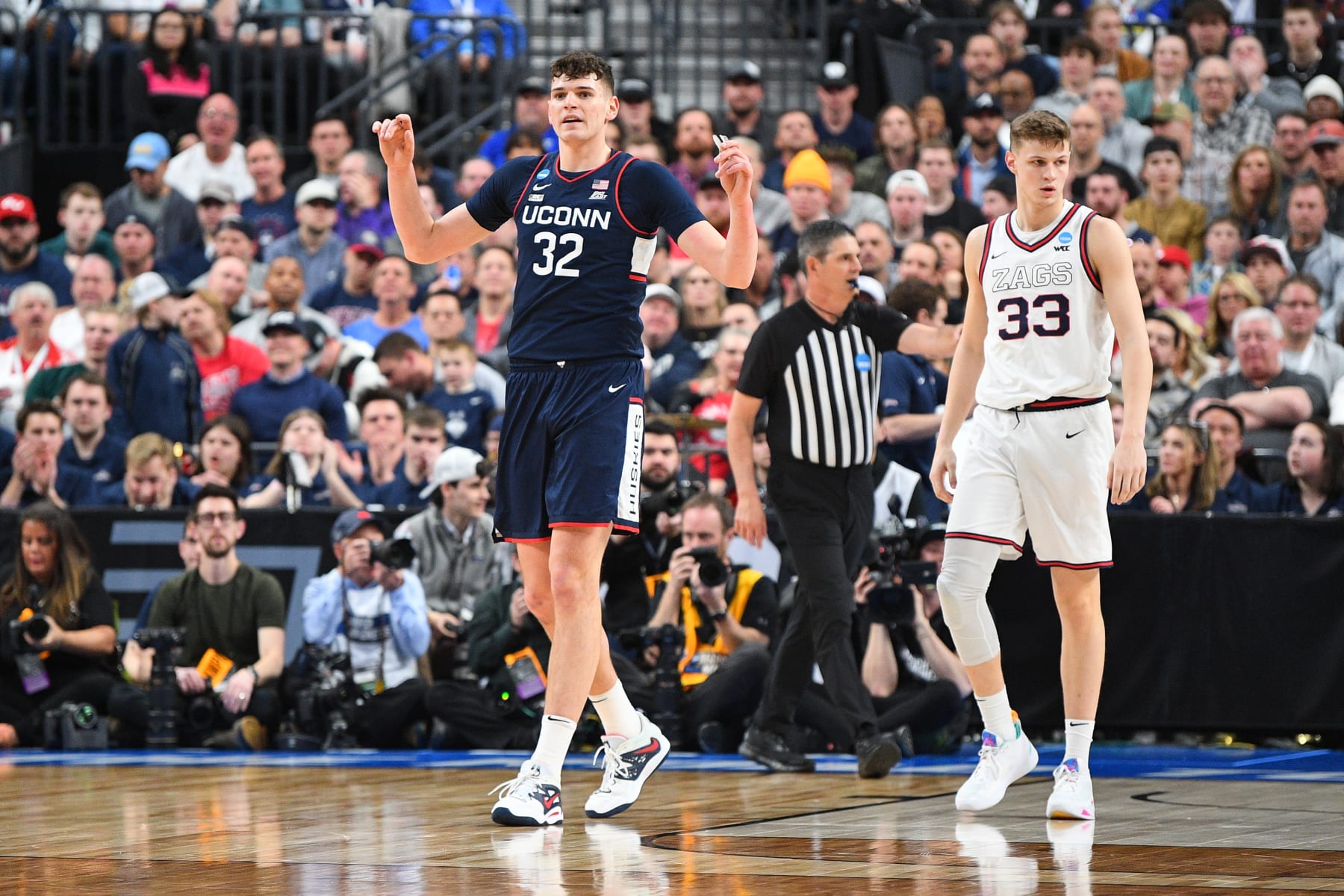 Big 12 Won't Add Gonzaga, UConn After Discussing Potential Moves