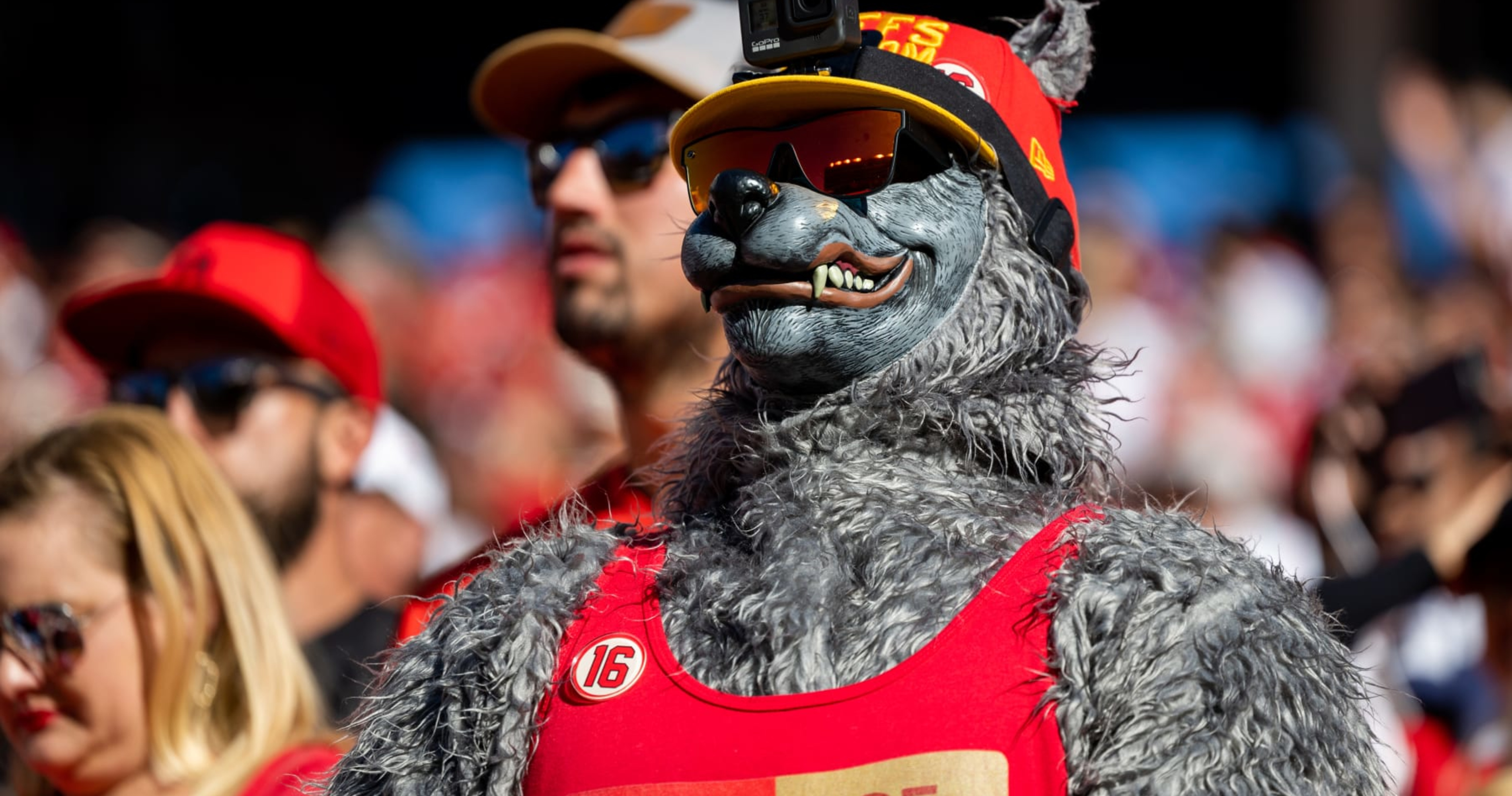 Chiefs Fan Known As Chiefsaholic Indicted On 19 Charges Including Bank Robbery News Scores