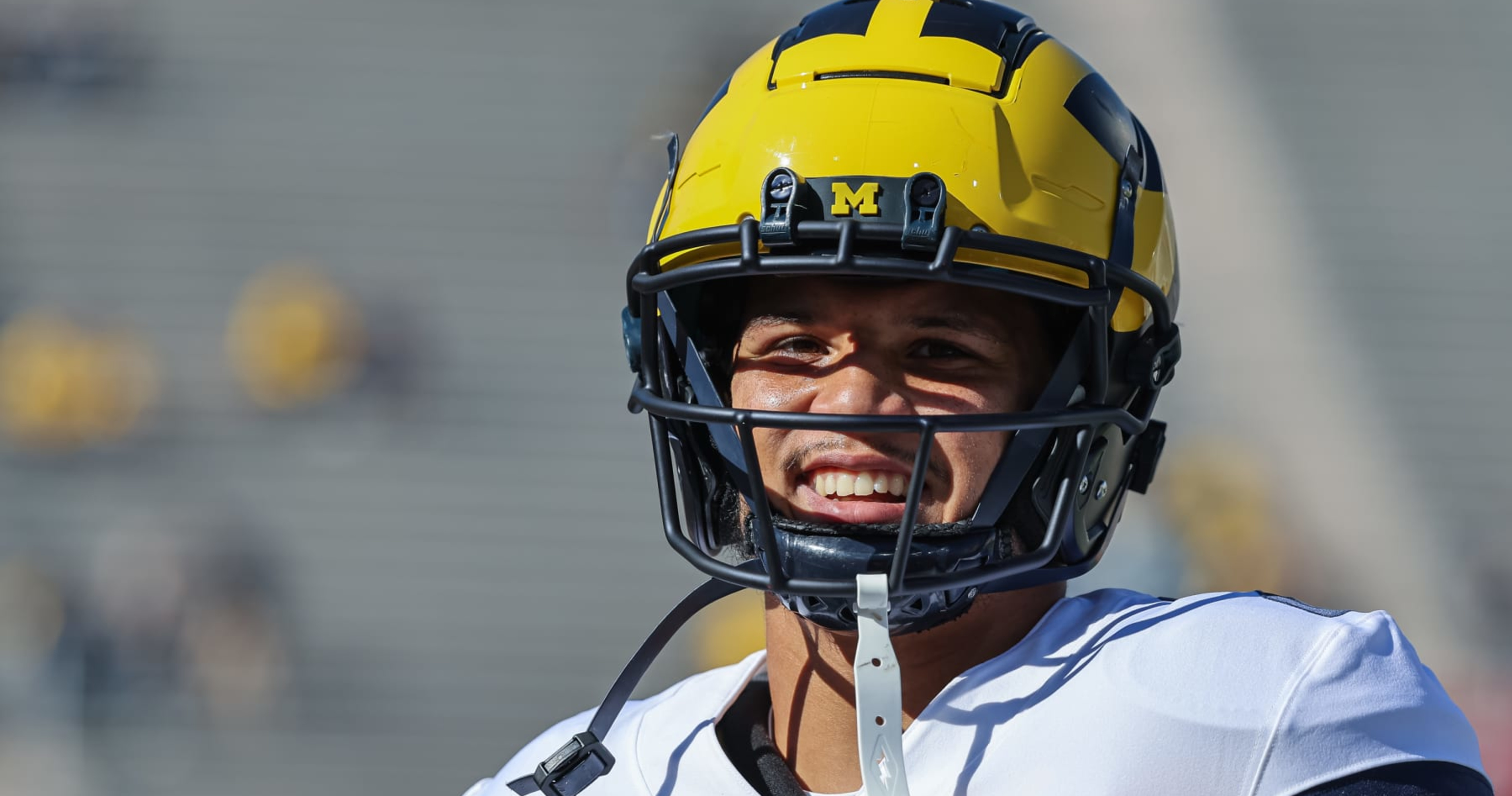 Michigan s Blake Corum Draws Kenneth Walker III Comparison from