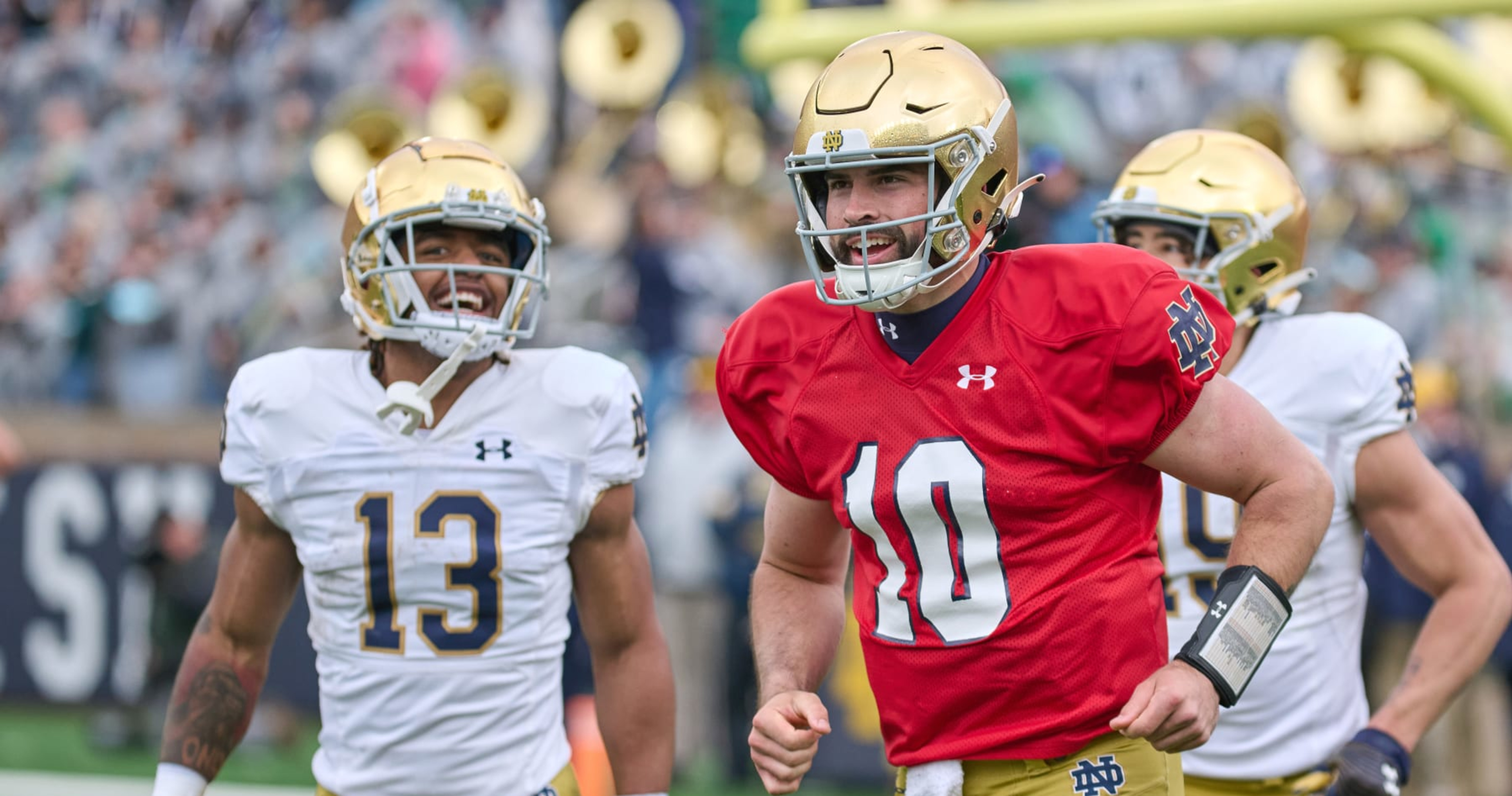 College football recruiting news : Notre Dame, Florida State lead