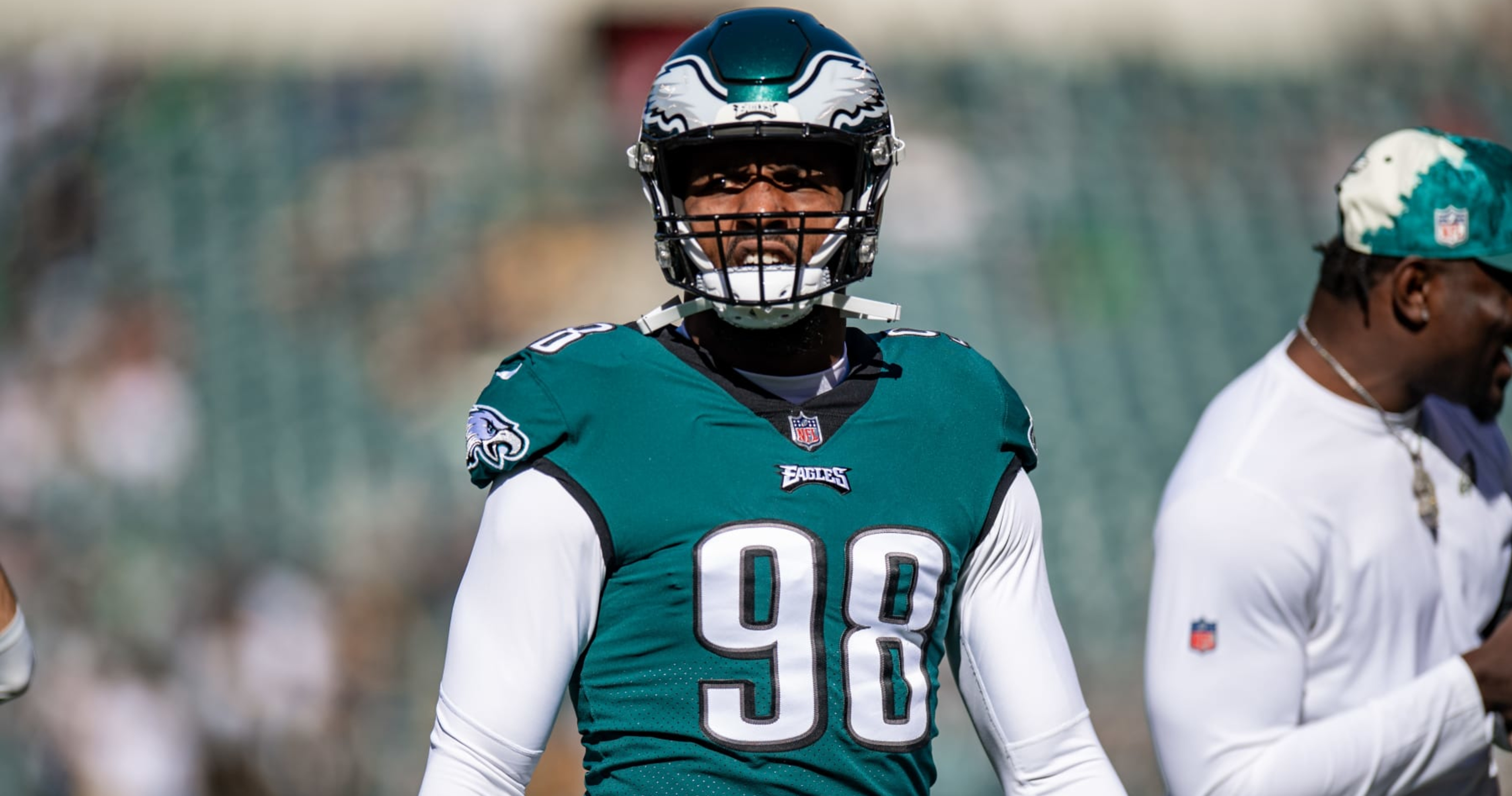 Eagles defensive end Robert Quinn headed to IR