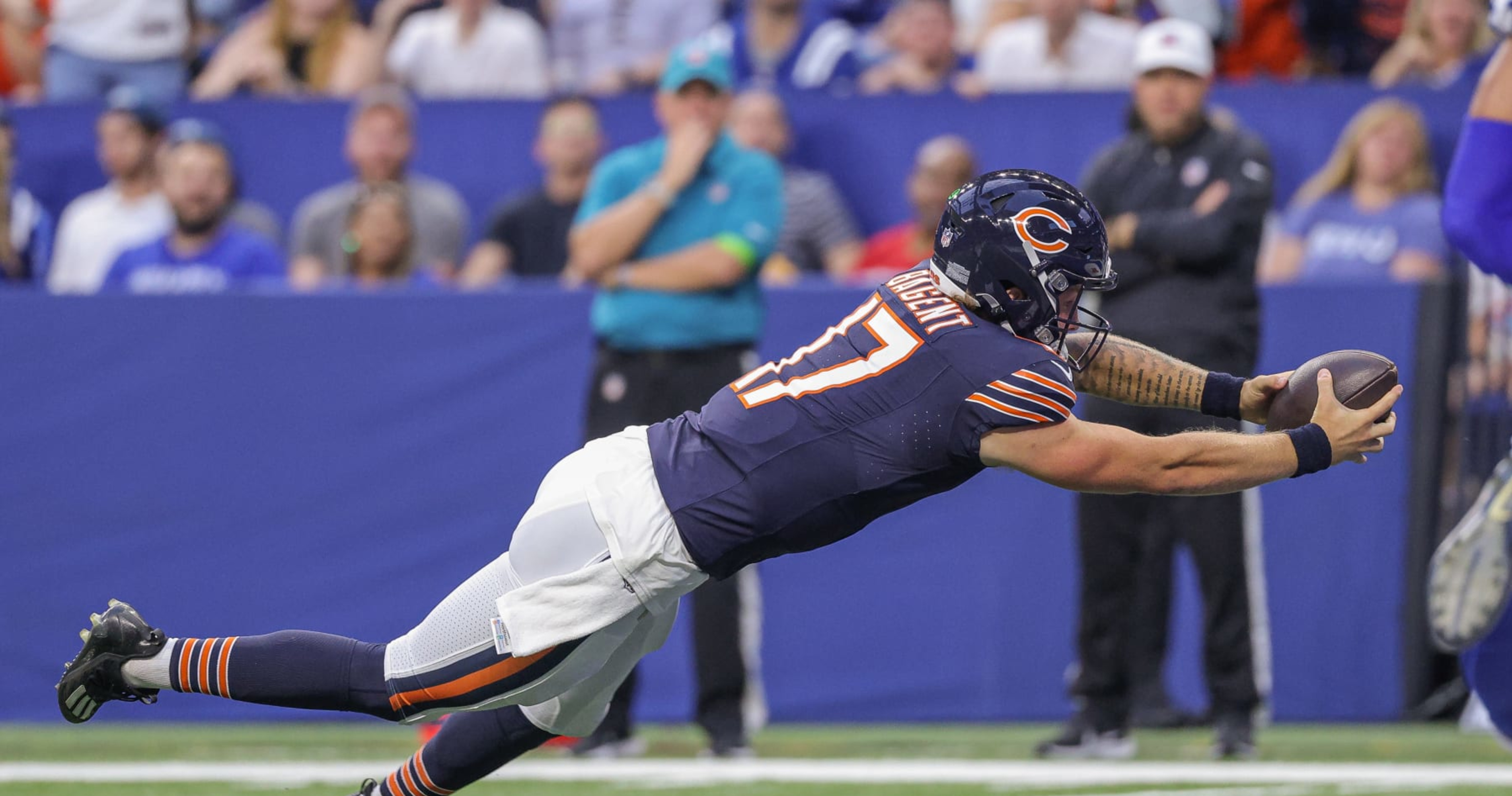 REPORT: Chicago Bears release P.J. Walker