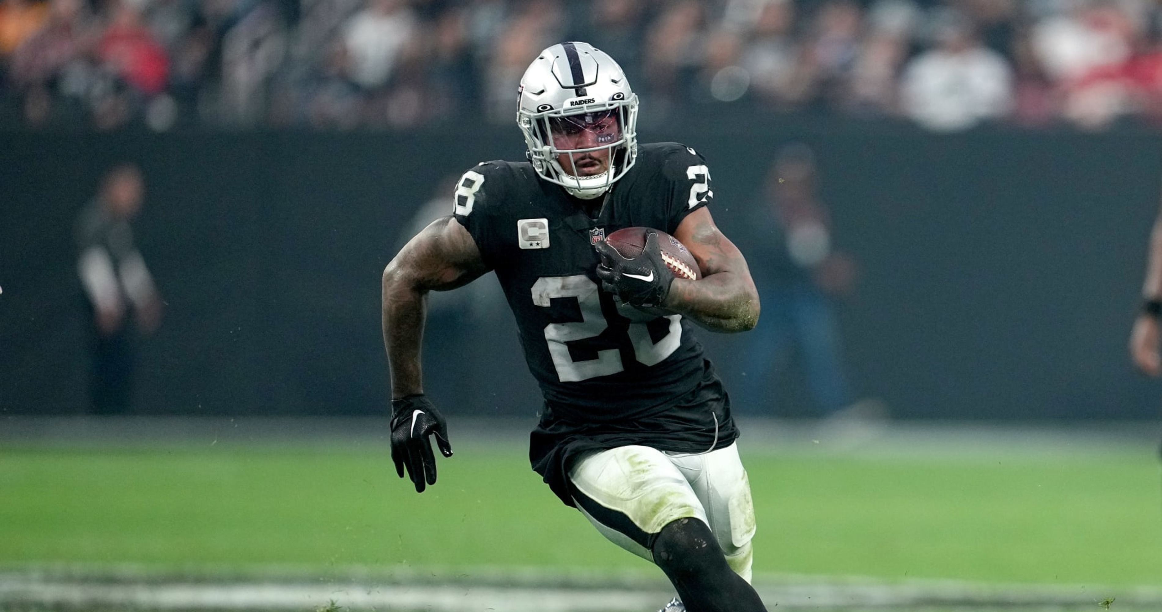 Kleiman] Las Vegas #Raiders Josh Jacobs will end holdout and be back before  opening weekend game : r/raiders