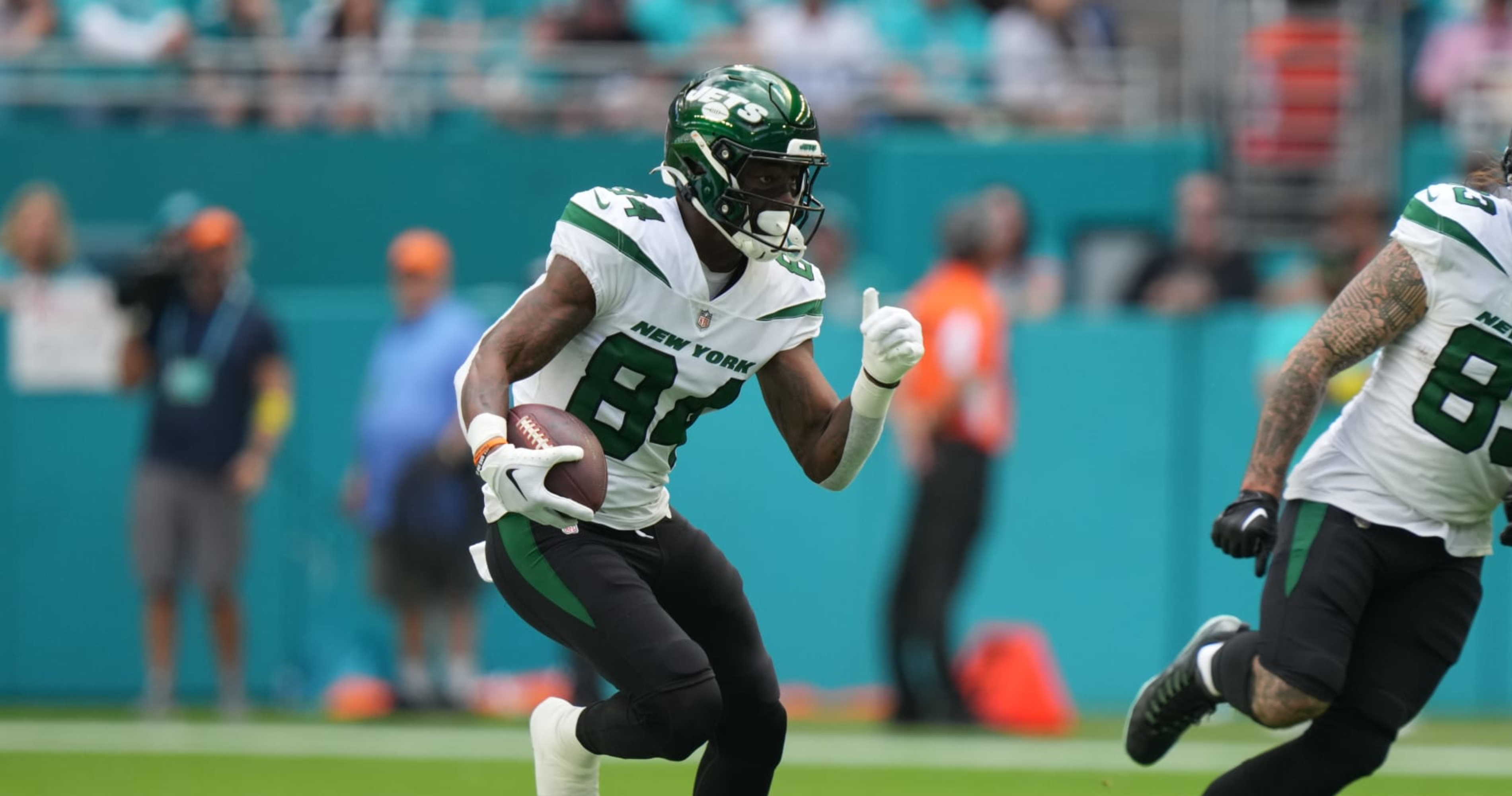 Jets WR Corey Davis announces NFL retirement after 6 seasons