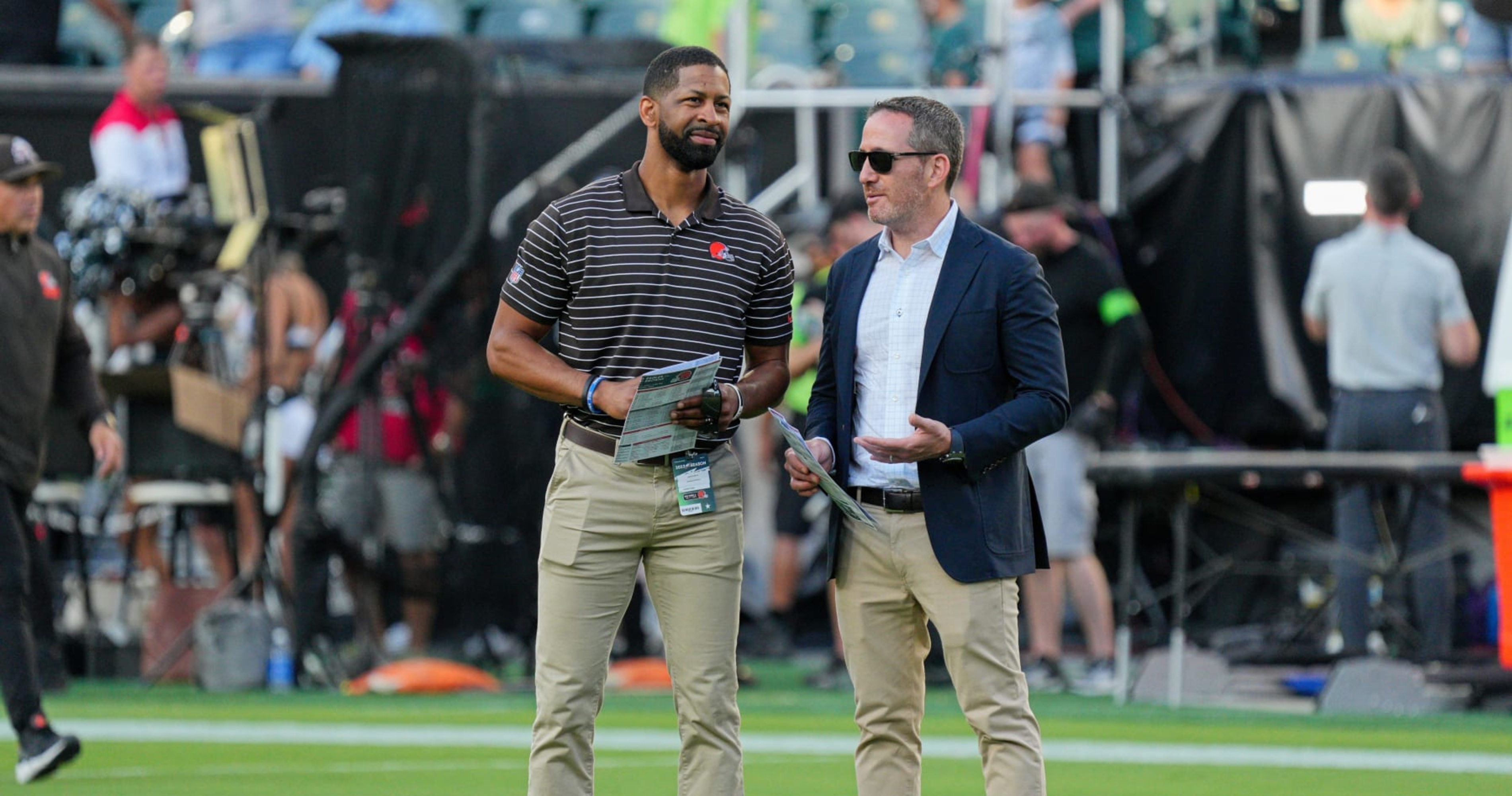49ers news: Kyle Shanahan talks about his excitement for Banks and Burford;  hopes McGlinchey returns Week 1 - Niners Nation