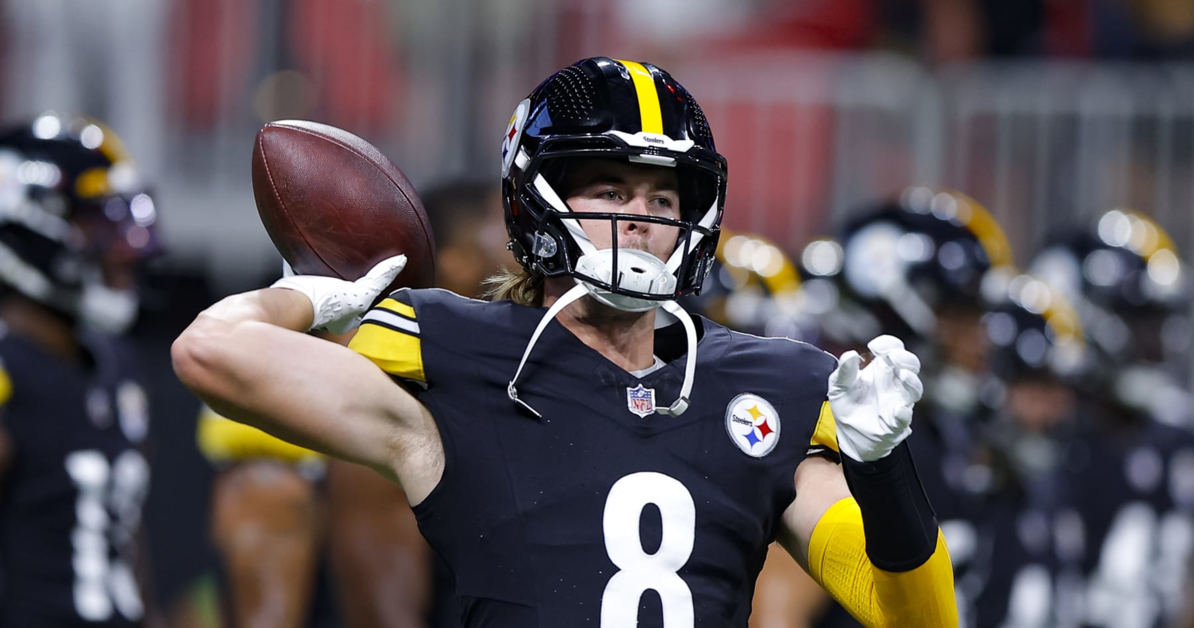 Mike Tomlin Praises Debut Of QB Kenny Pickett: 'A Lot Of Good Things To  Build On' - Steelers Depot