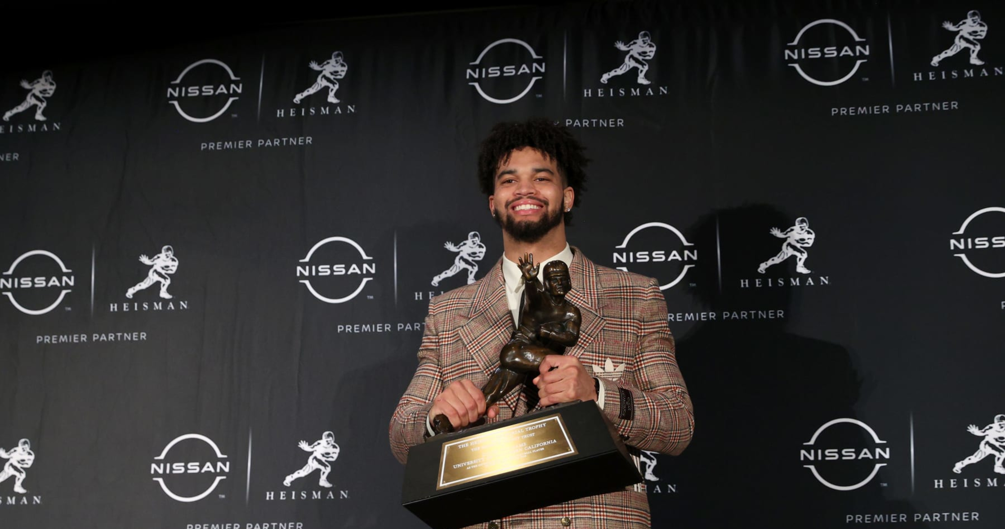 College Football Betting Odds & Lines: Awards - Heisman