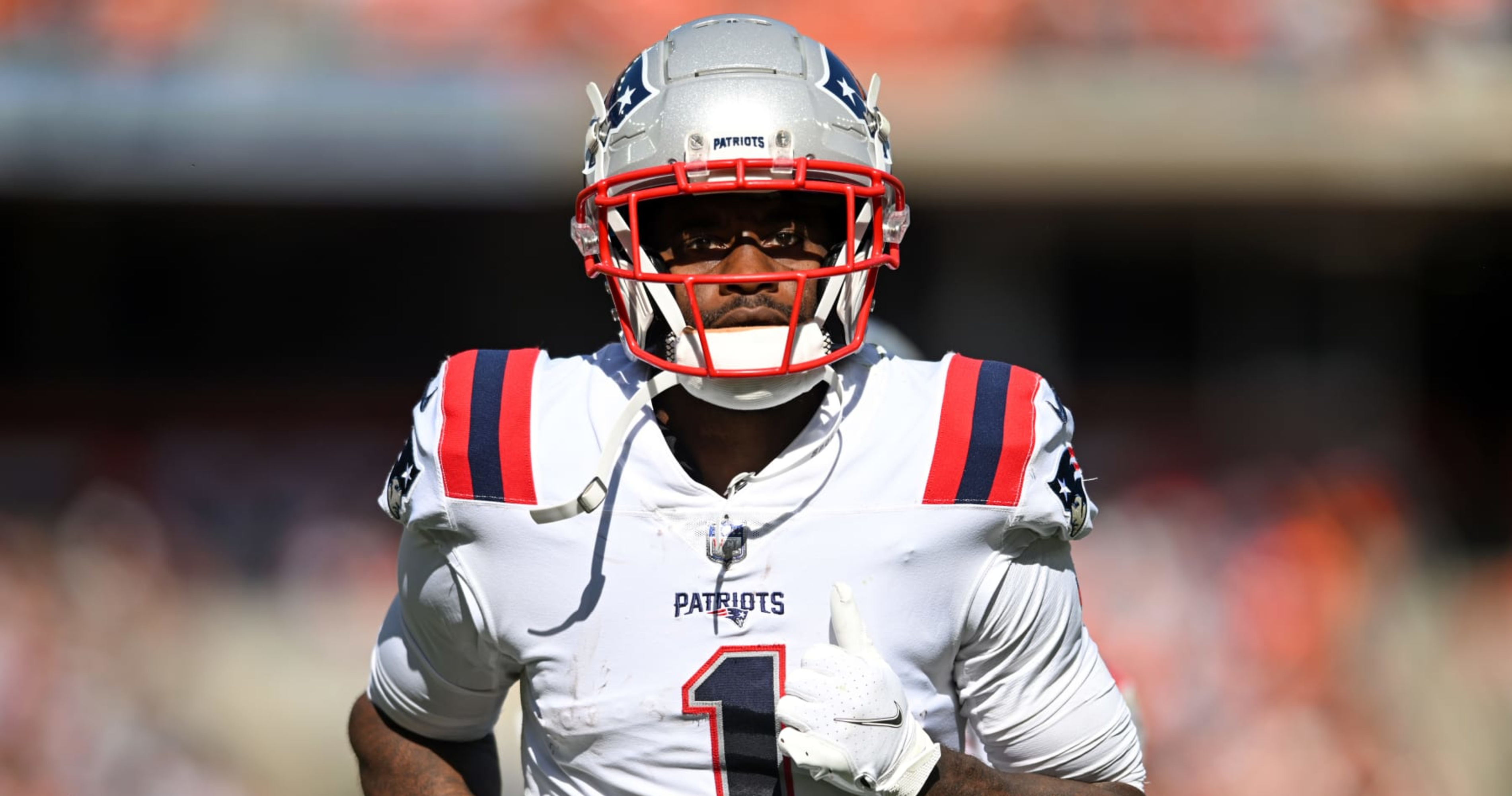 Patriots Rumors: DeVante Parker Not Expected to Play vs. Eagles with Knee  Injury, News, Scores, Highlights, Stats, and Rumors