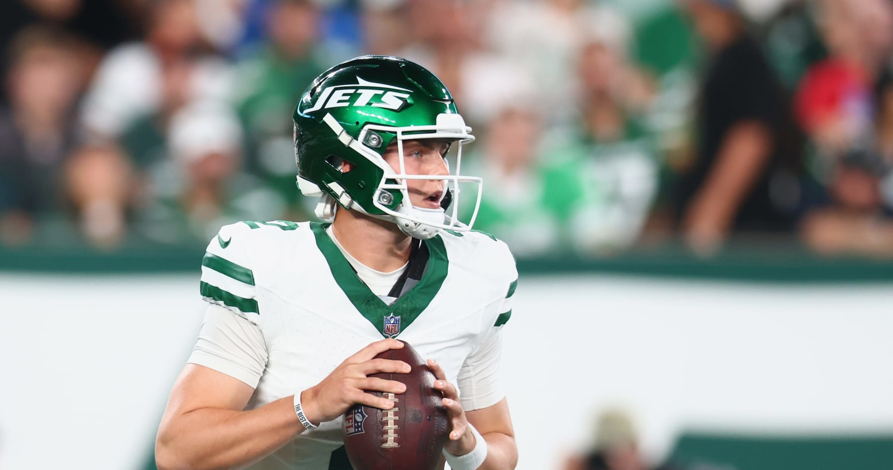 Jets are pursuing 3 QBs in 2023 NFL offseason to replace Zach Wilson. 