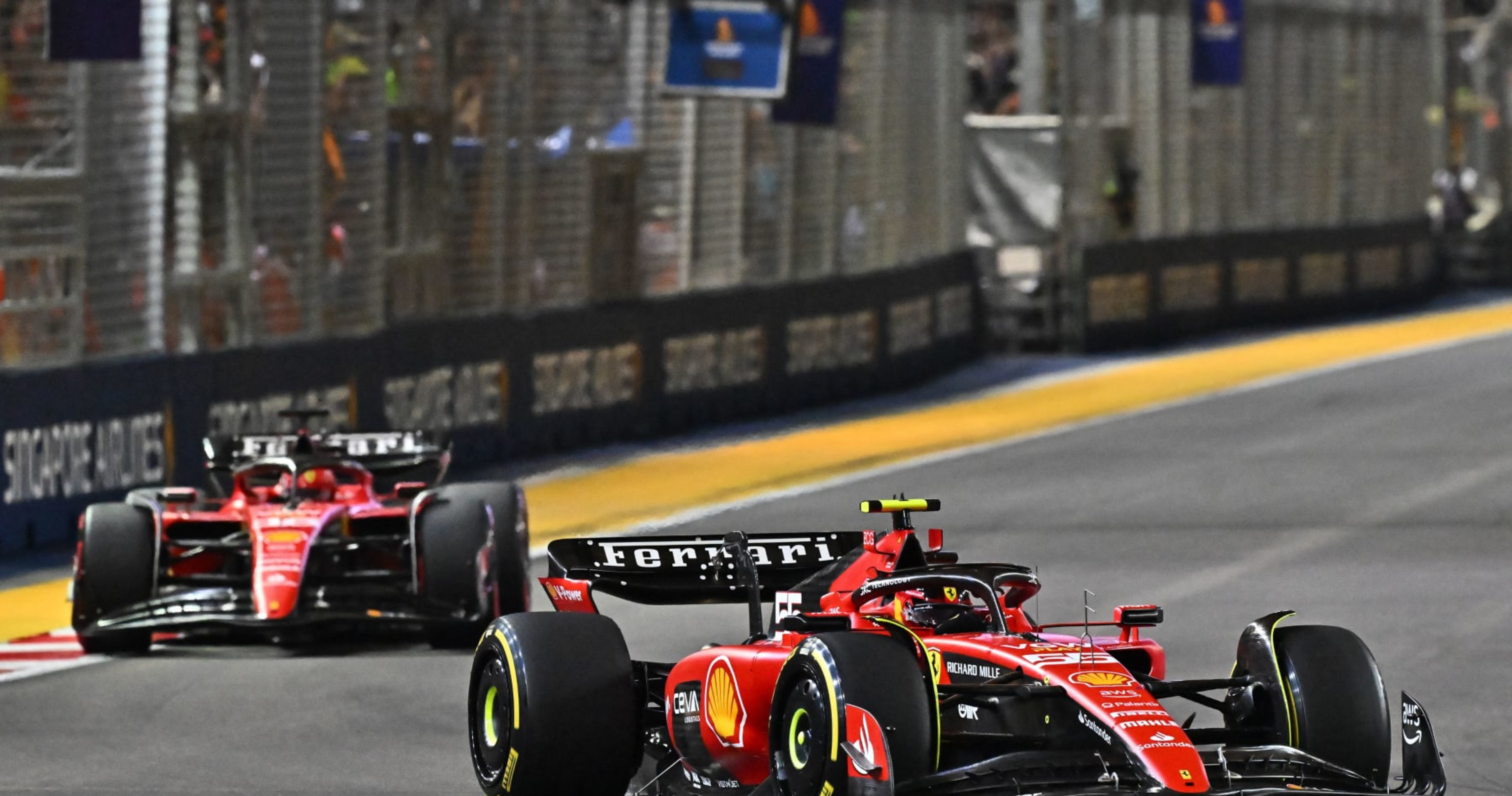 Carlos Sainz larga na frente no GP de Singapura - Notícias