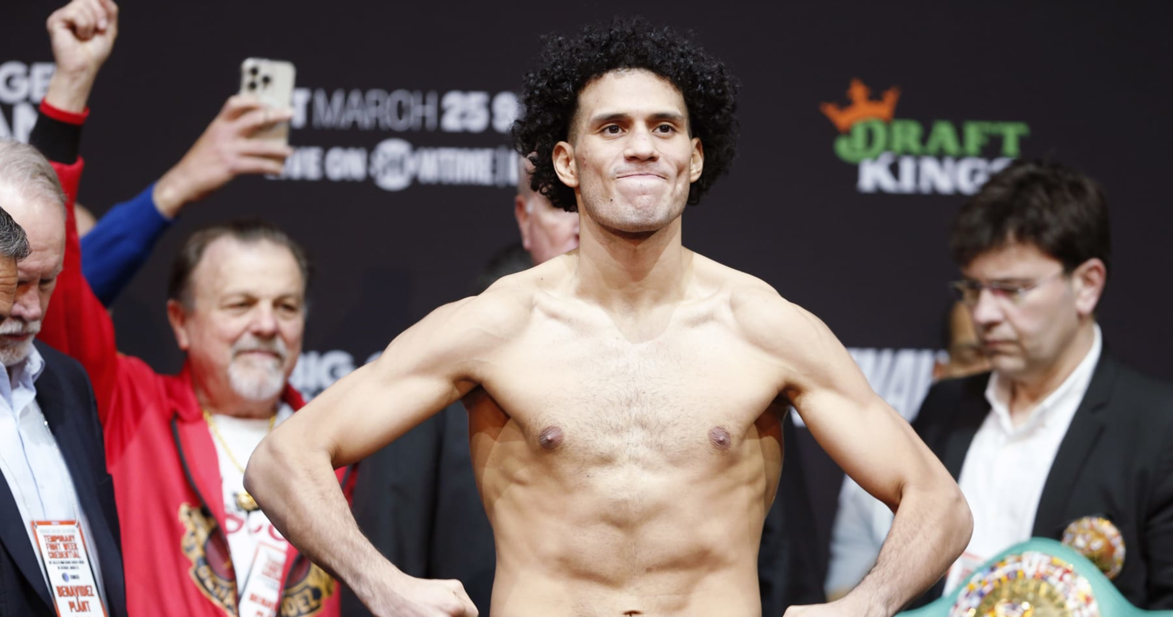 David Benavidez vs Demetrius Andrade: How to watch?