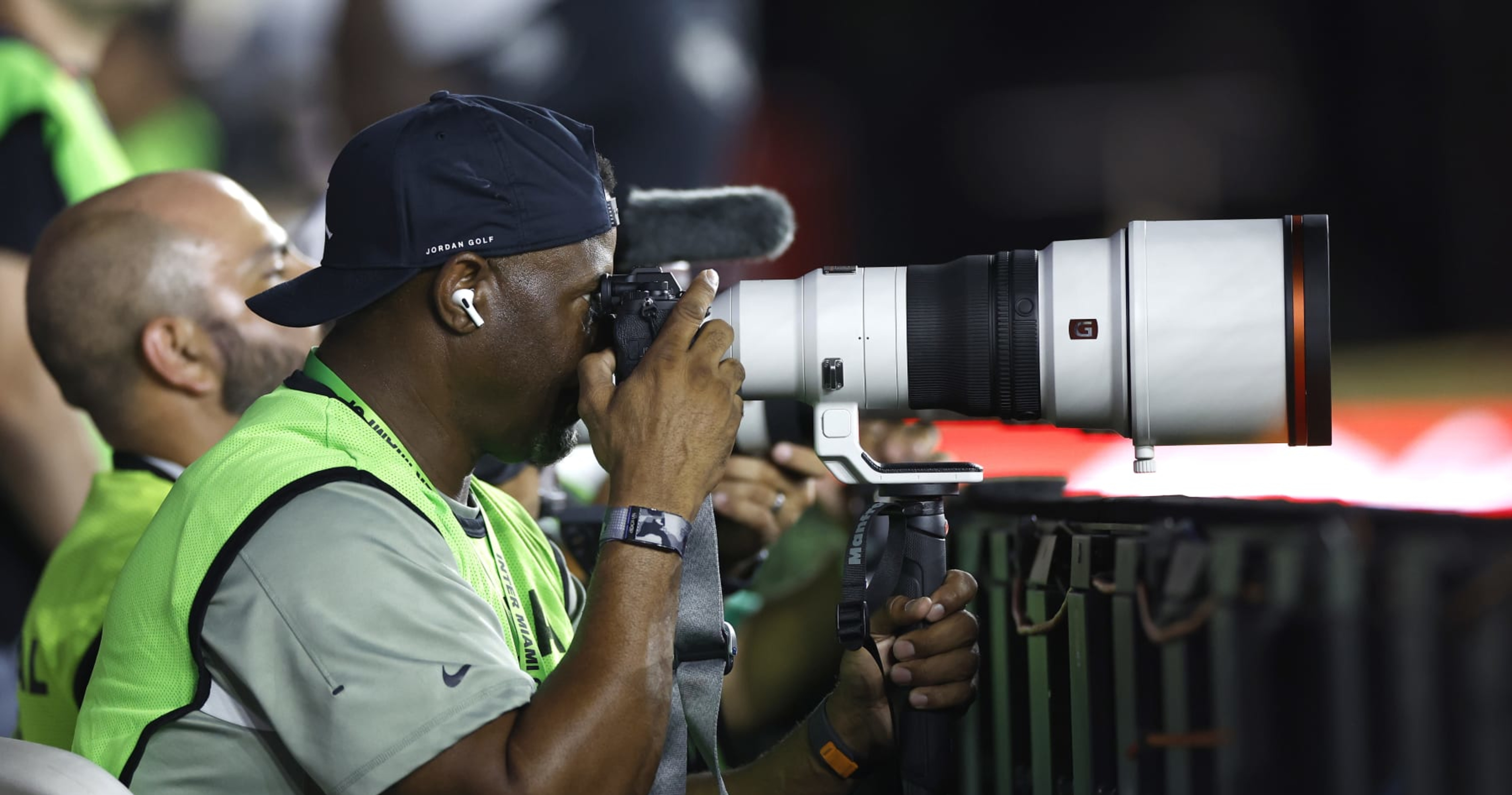 Ken Griffey Jr. is now a professional photographer - Sports Illustrated