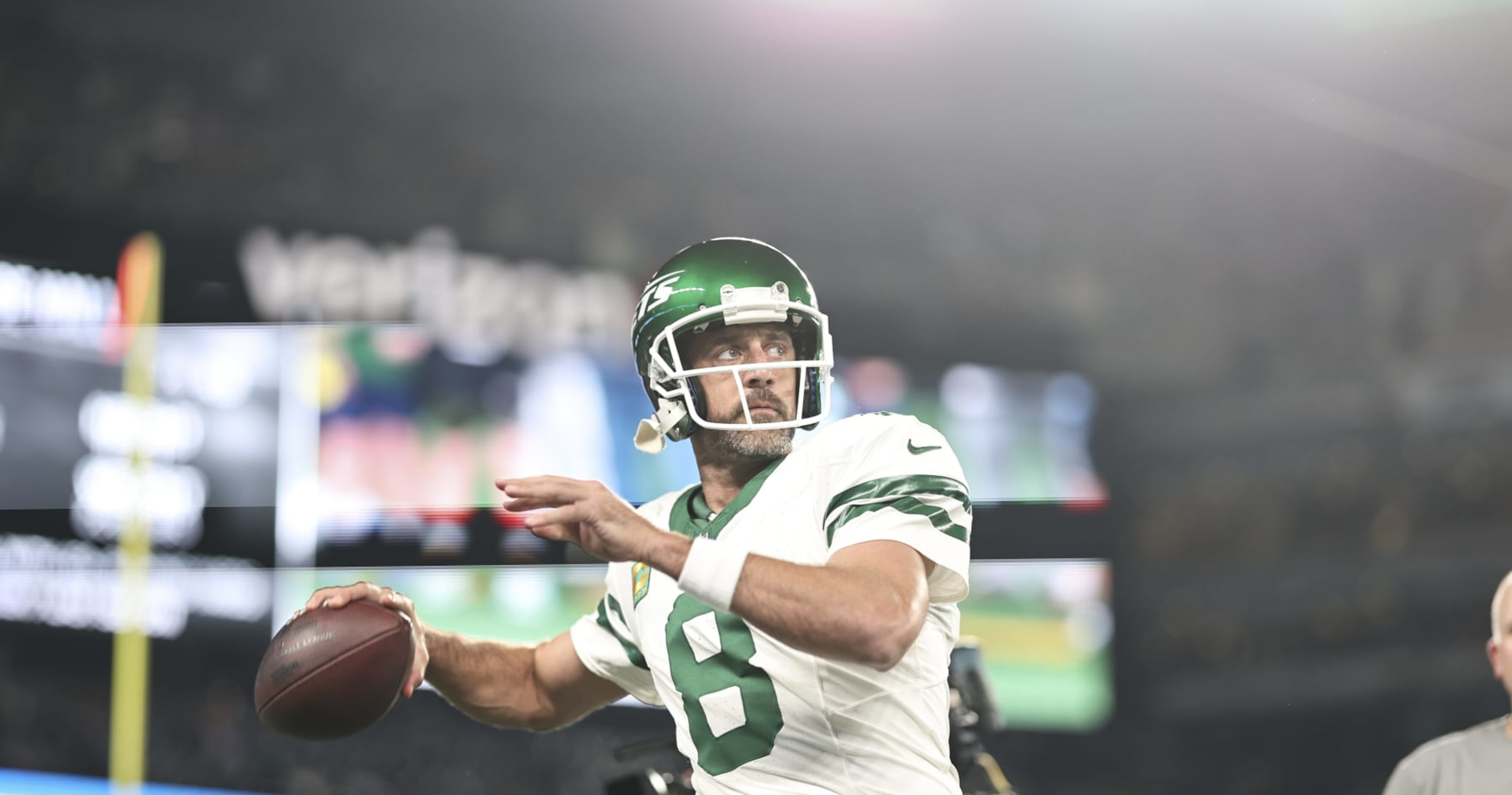 Aaron Rodgers tells New York Jets to grow up after sideline