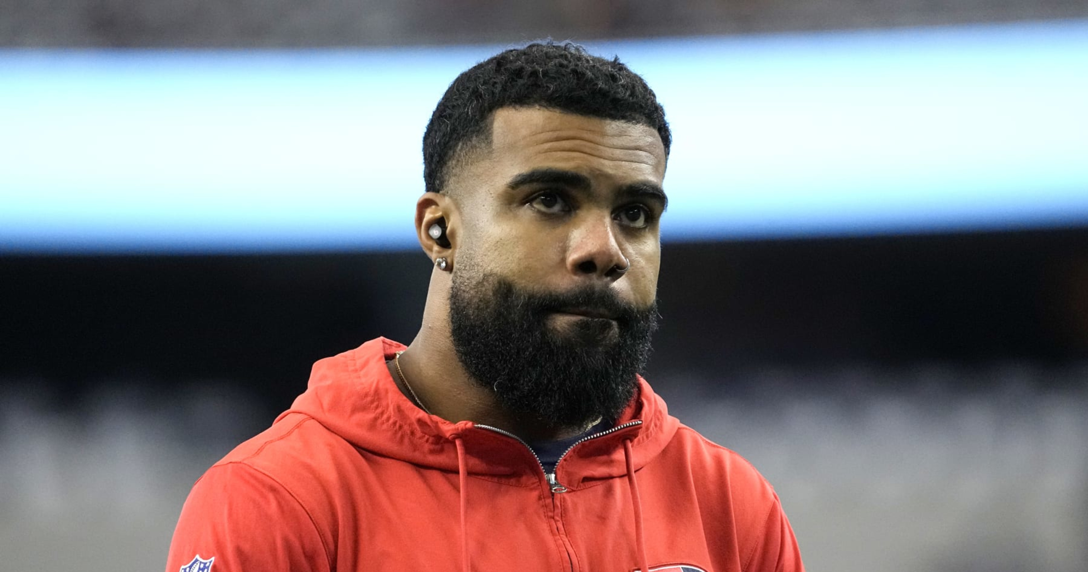 Patriots sign ex-Cowboys running back Ezekiel Elliott to 1-year, $4 million  deal, AP source says