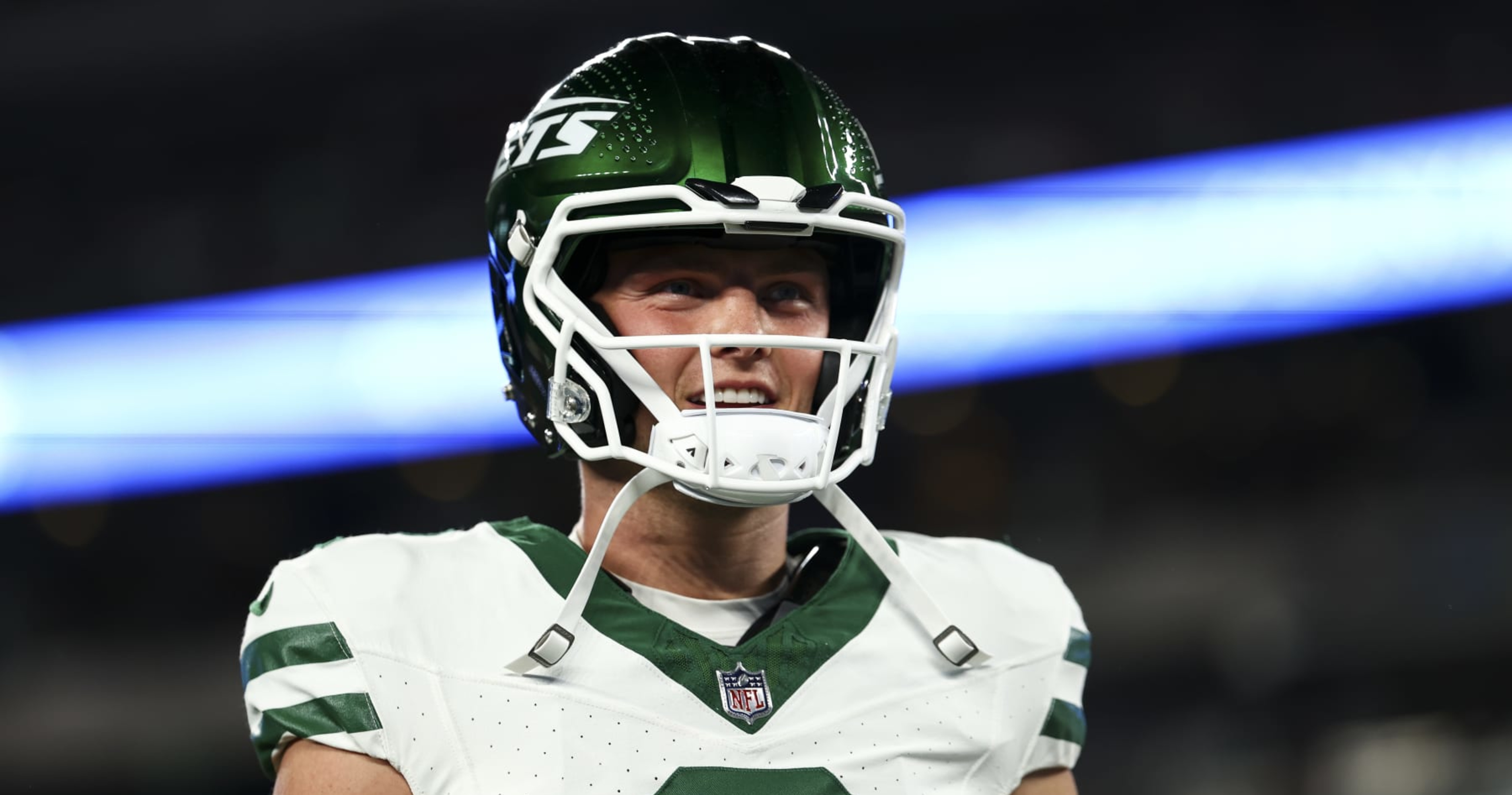 Zach Wilson Impresses Fans Despite Jets' Loss to Chiefs with Aaron Rodgers Attending