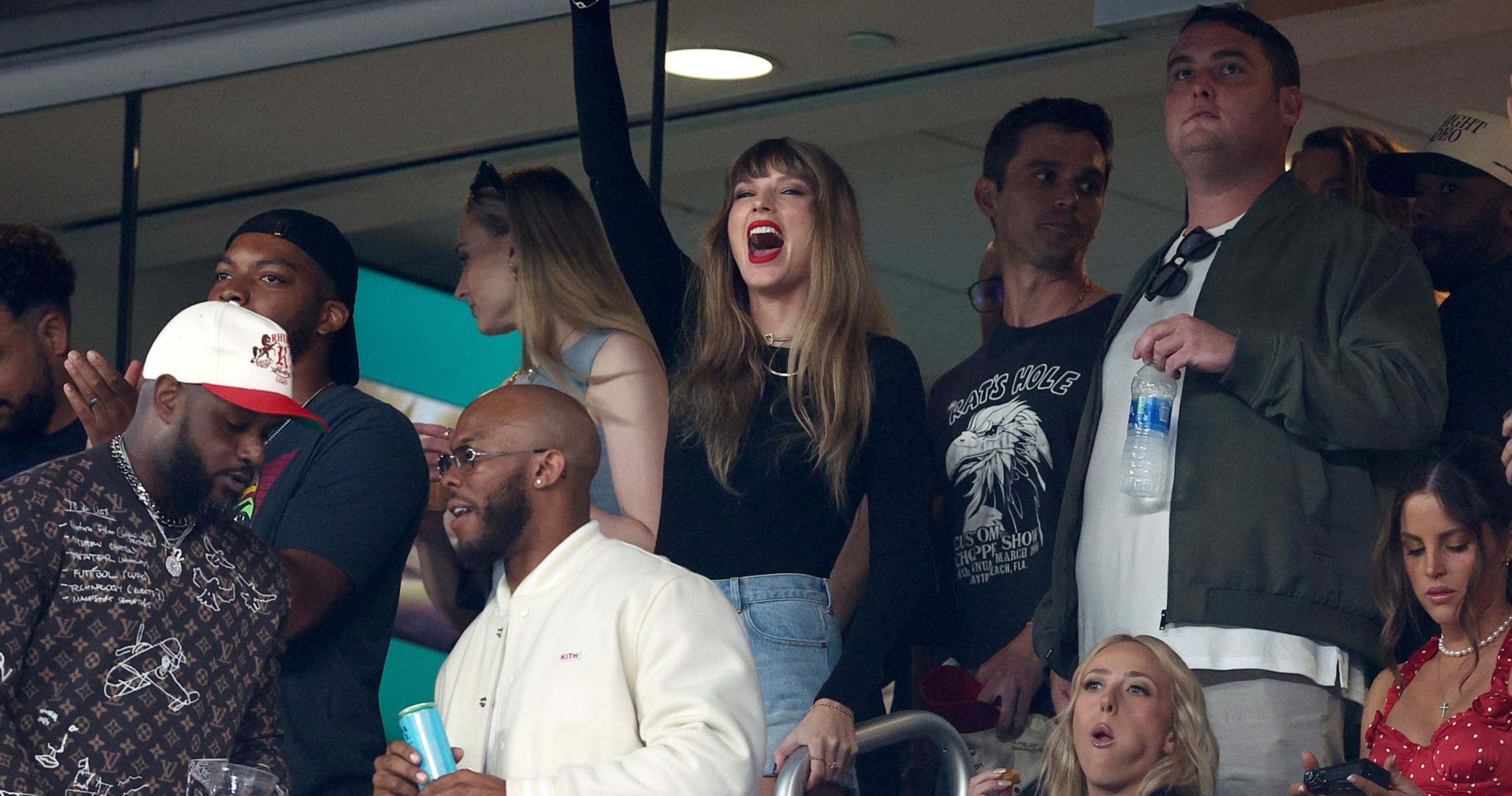 Taylor Swift-Travis Kelce update: Pop star plans to attend Chiefs-Jets at  MetLife Stadium in Week 4 - DraftKings Network