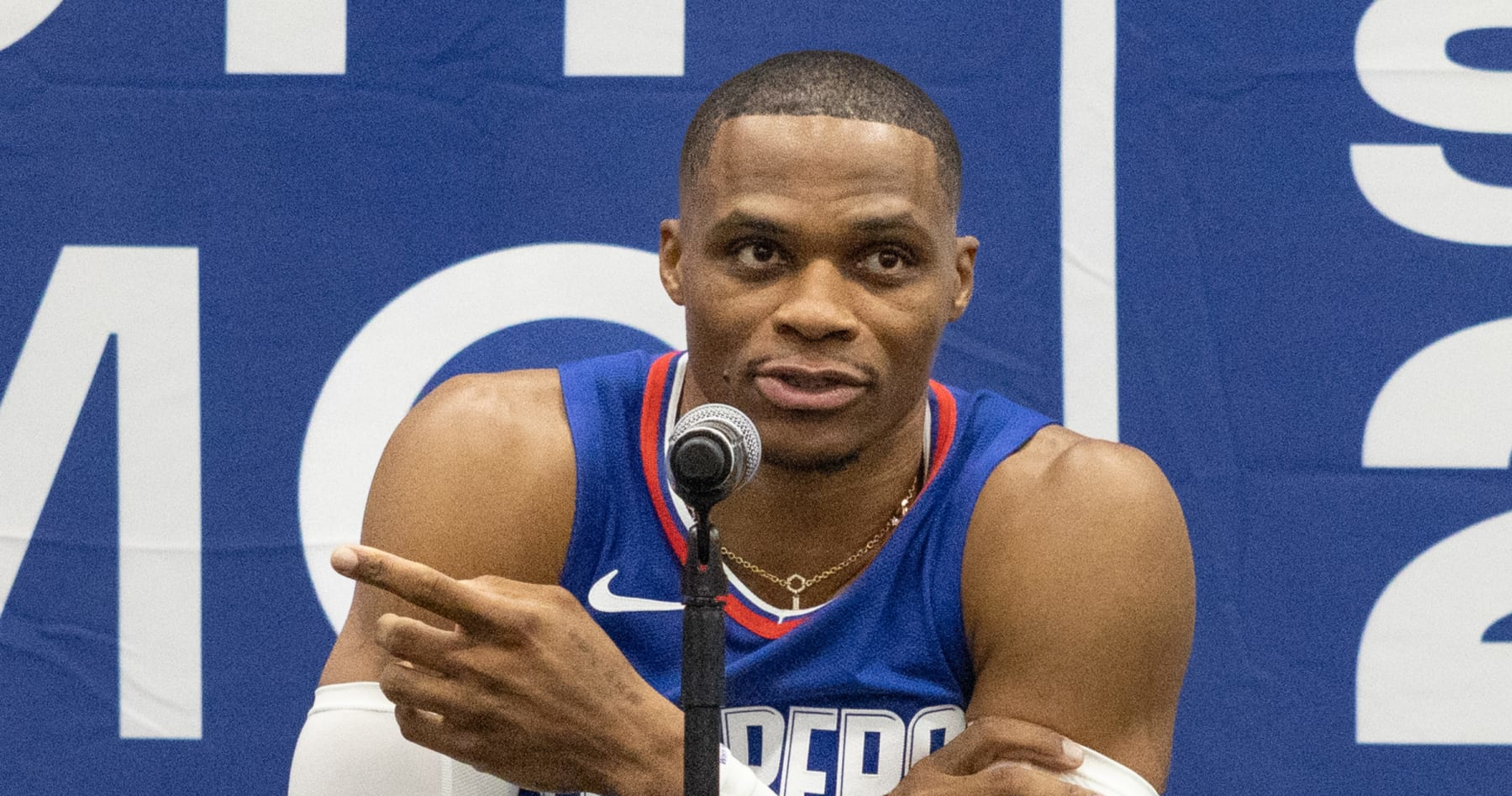 Russell Westbrook Bought an iPhone 15 Pro Max for Every Clippers ...