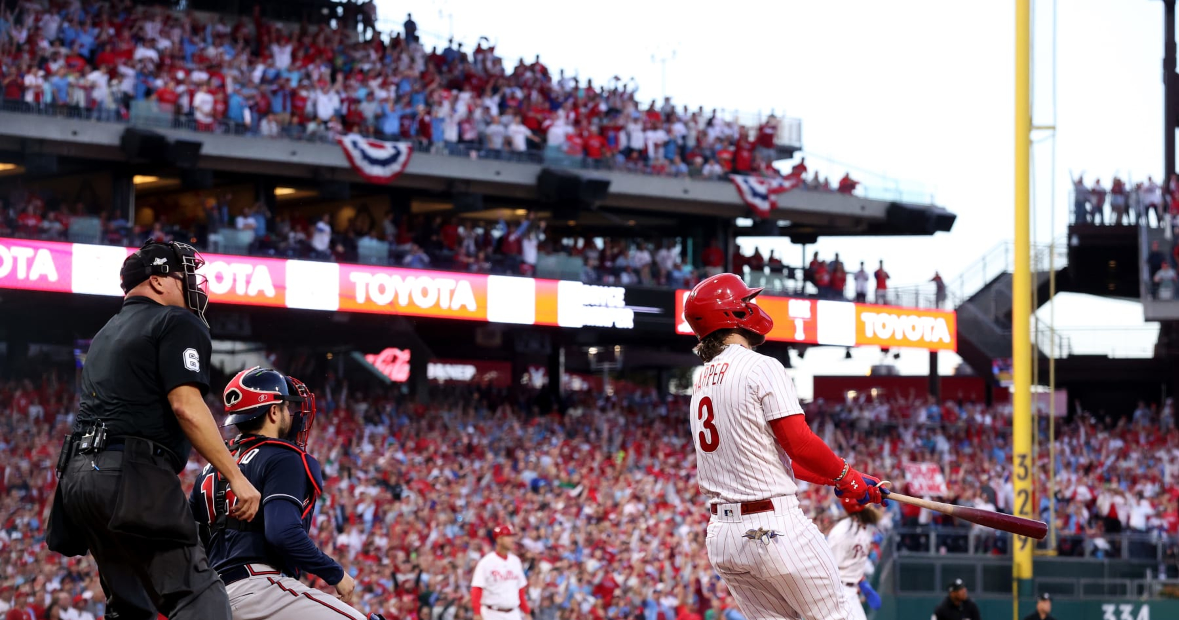Bryce Harper inside-the-park home run lifts Phillies over Giants