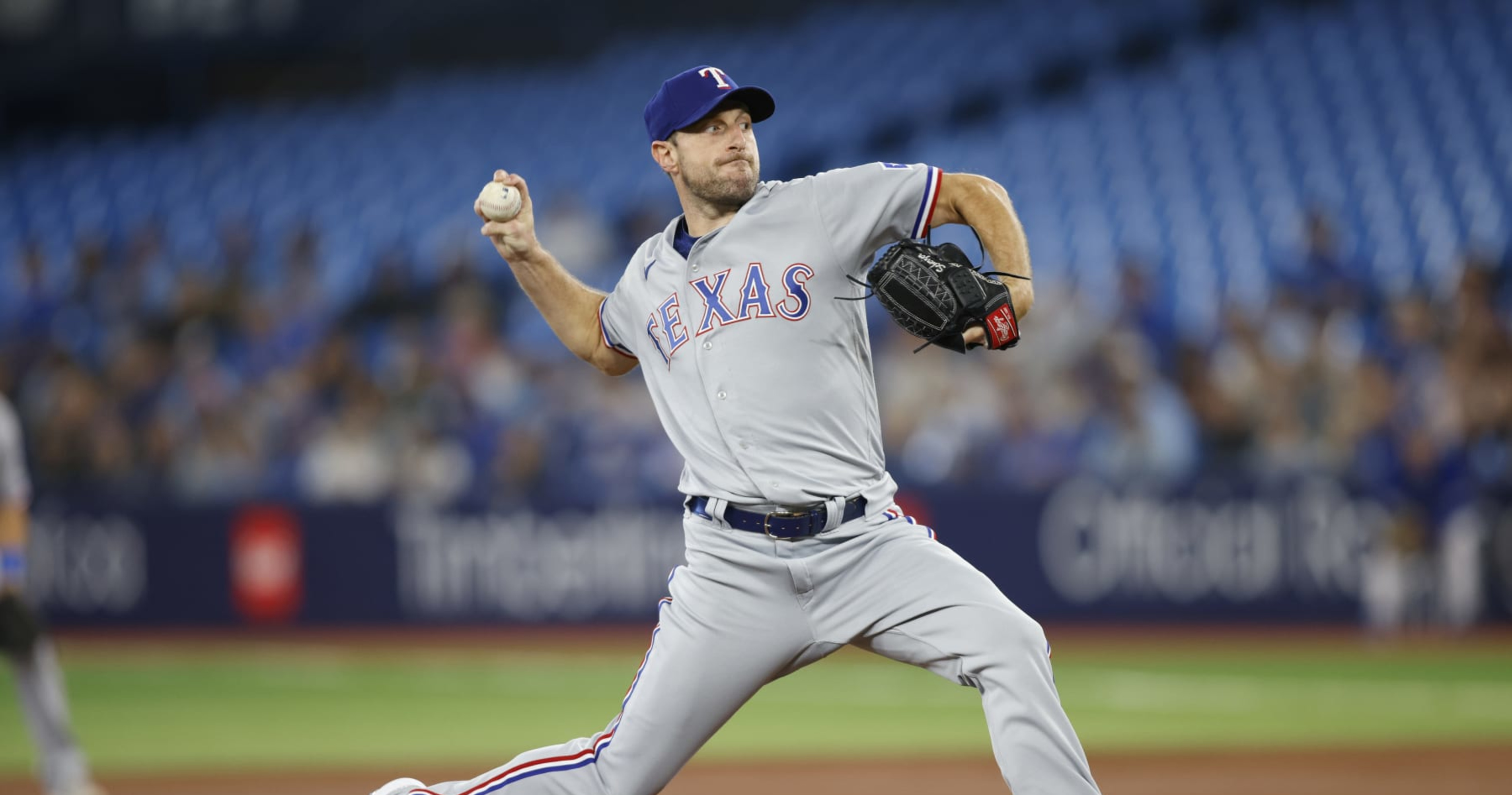 Max Scherzer says he's 'ready to go' for Rangers in ALCS