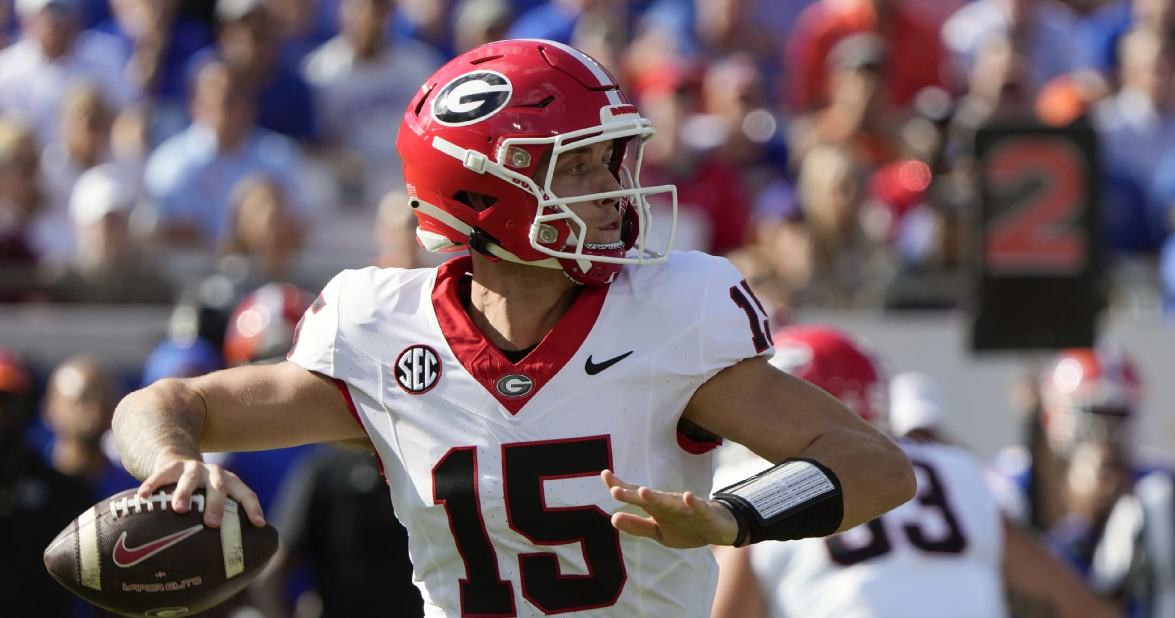 Carson Beck's Star Turn Hailed by Fans as Georgia Blows Out Florida