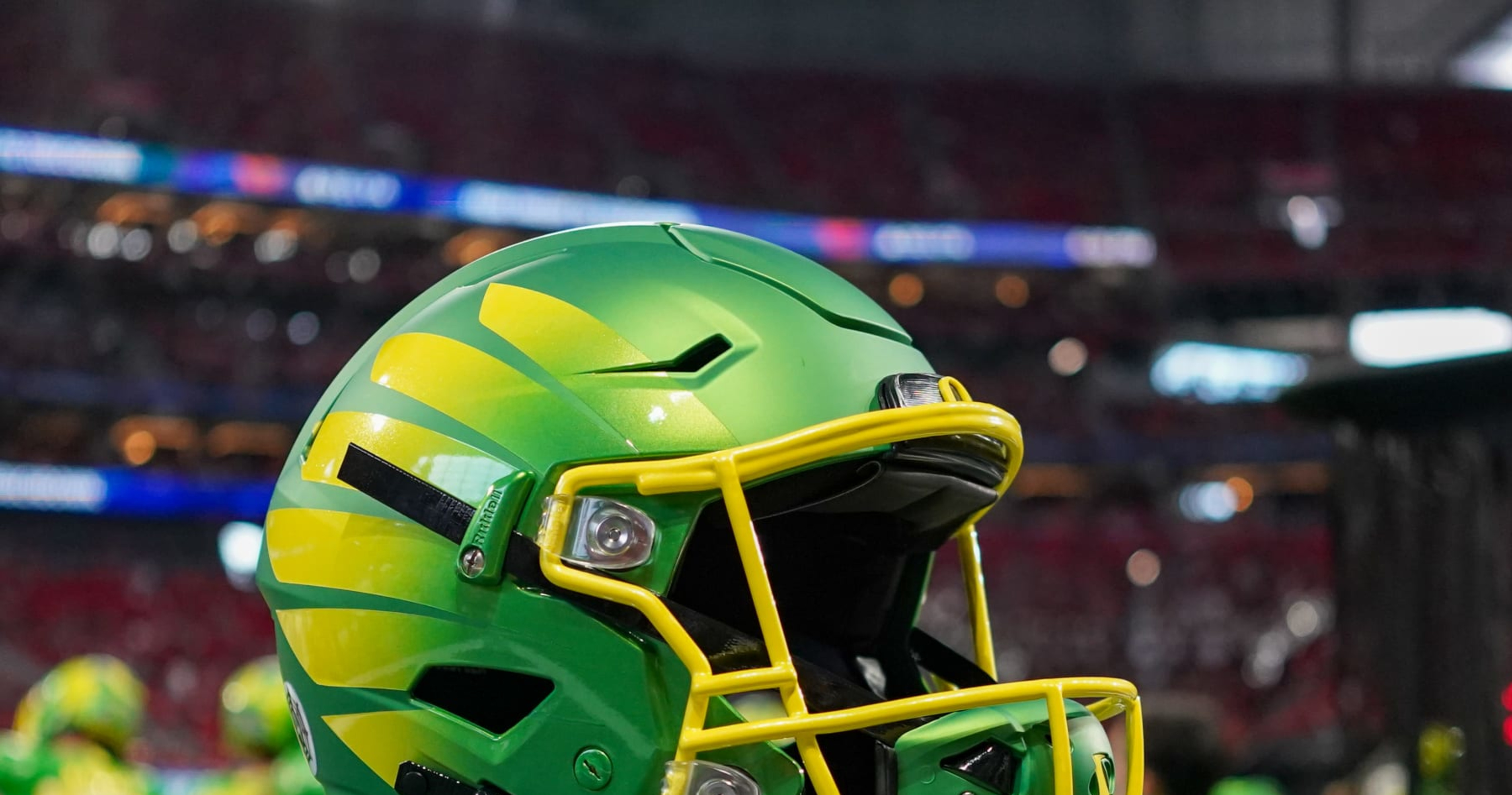 5-Star EDGE Elijah Rushing Commits To Oregon After Decommitting From ...