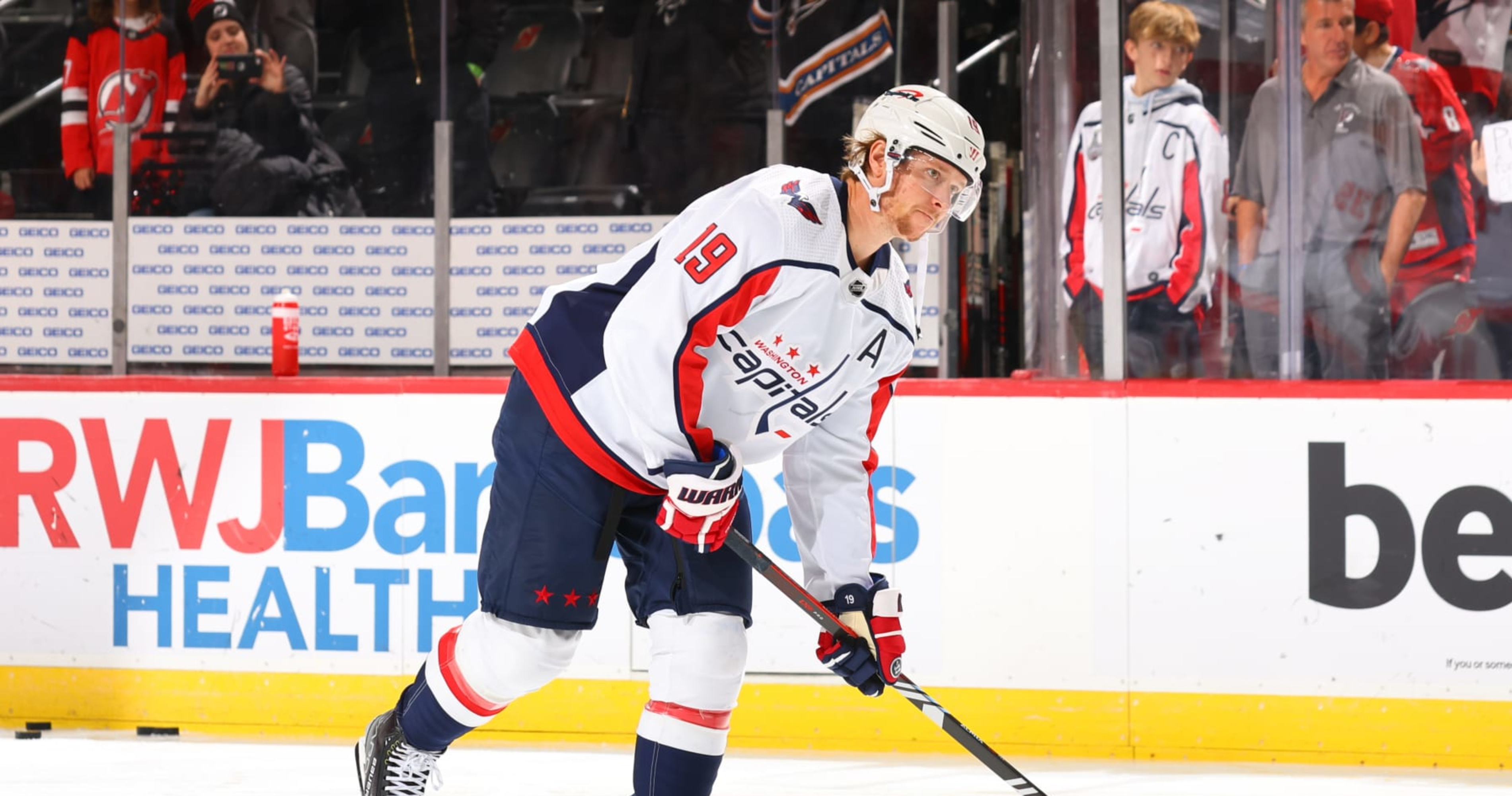 Capitals' Nicklas Backstrom Stepping Away from Team Due to 'Ongoing Injury Situation'