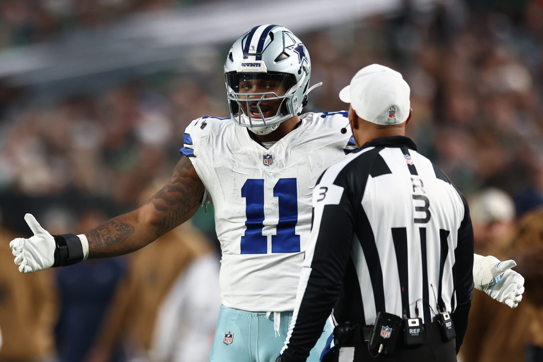 The Ultimate Showdown: Dak Prescott Vs. Micah Parsons Over A Contract! - bqvwsub