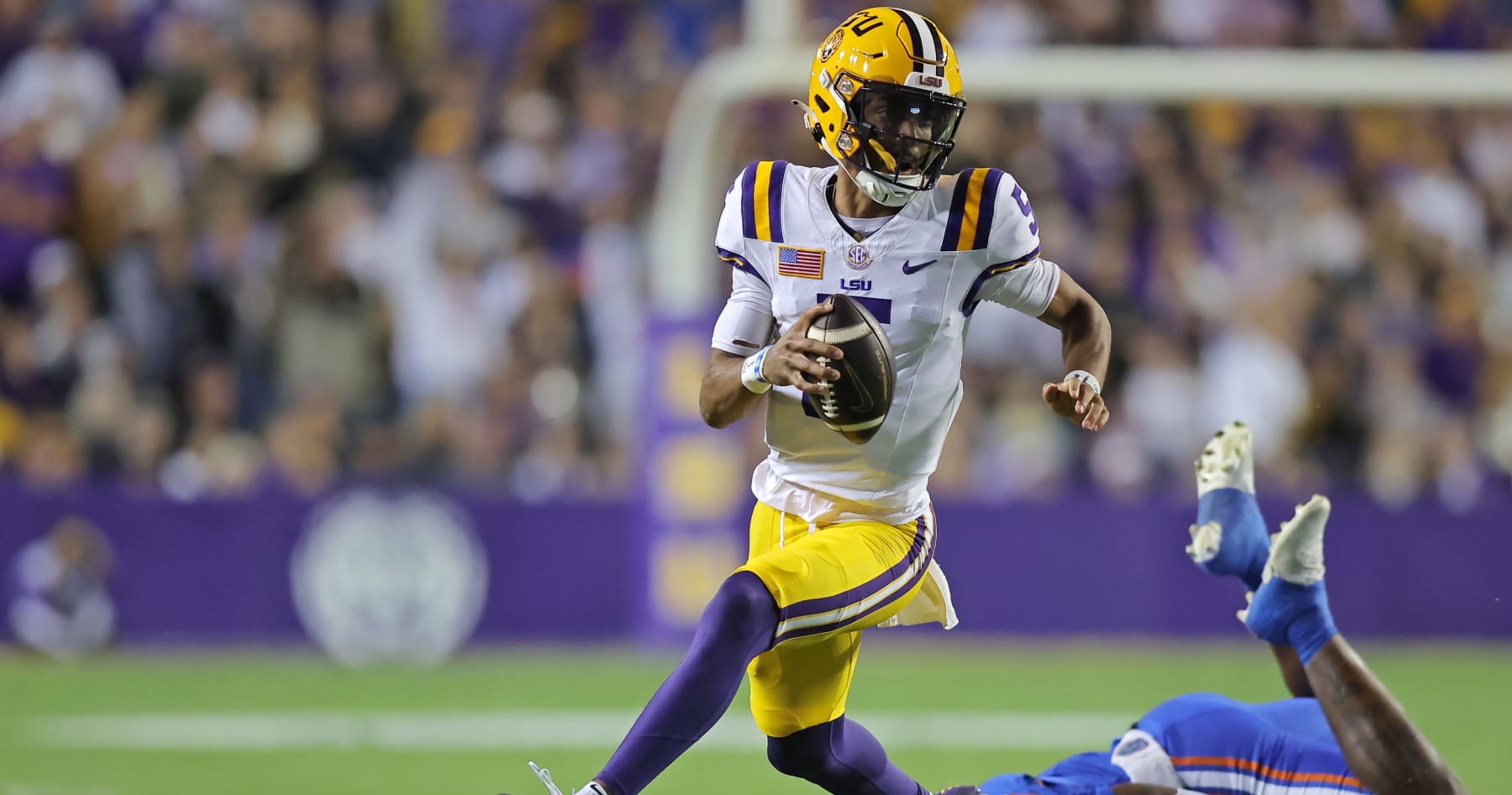 Jayden Daniels' Brilliance Has CFB Fans Demanding Heisman Trophy as LSU ...