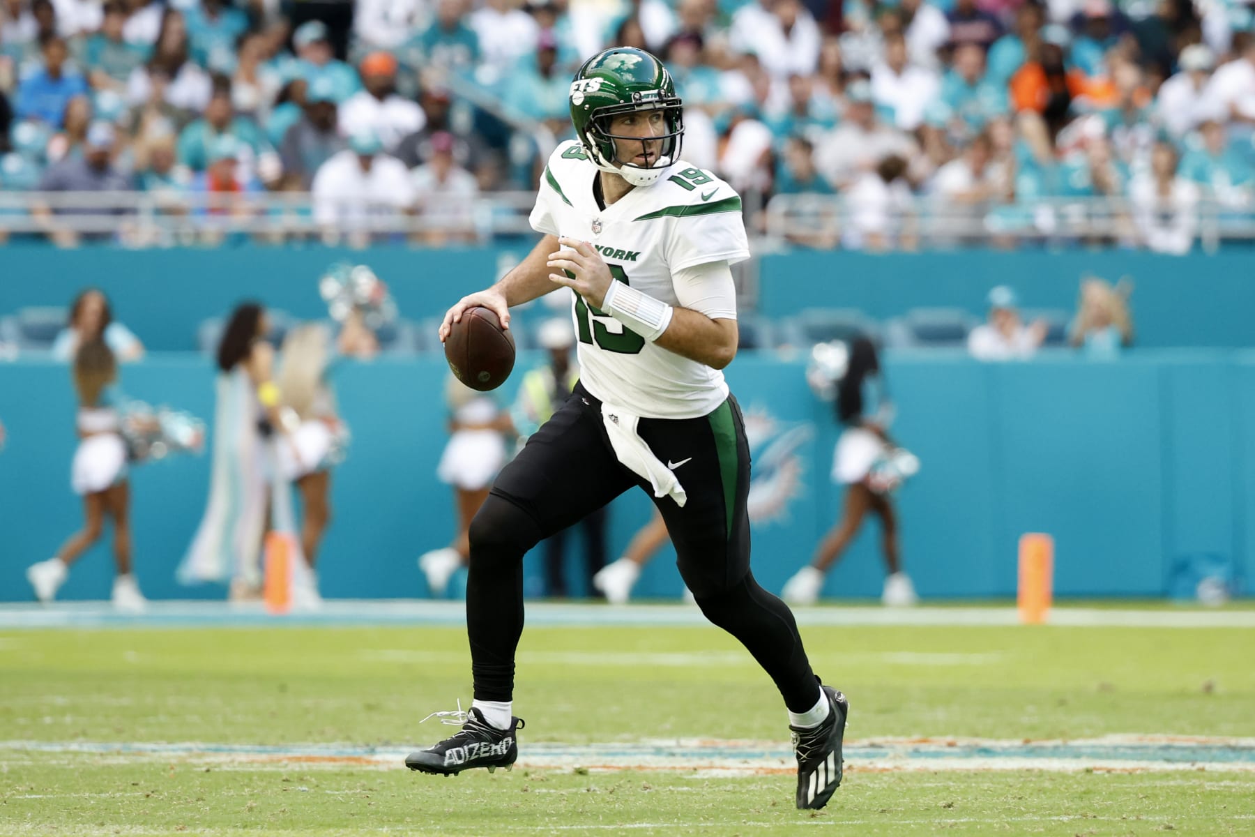 Sam Howell Or Joe Flacco 95 - 53f7zpl