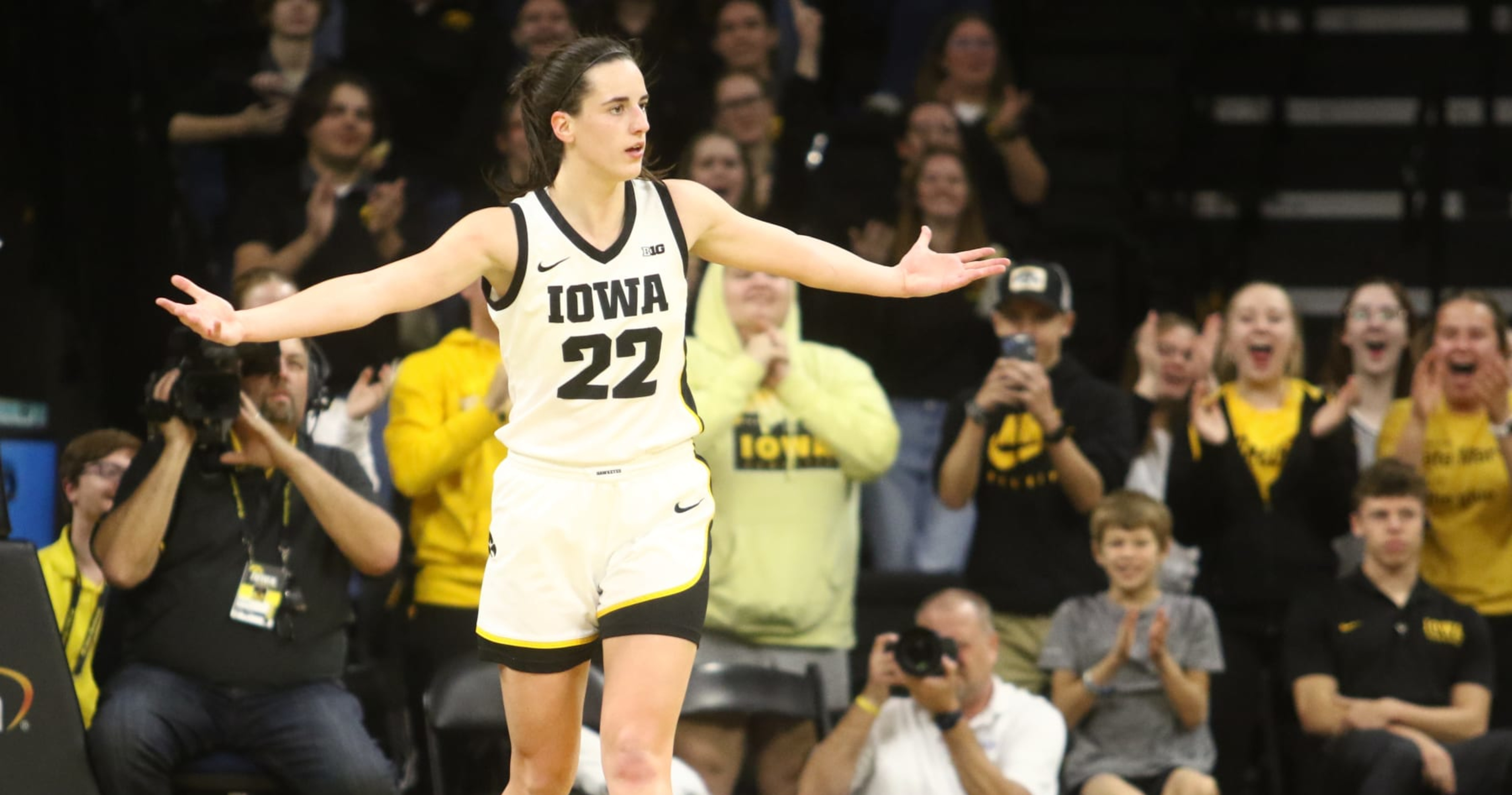 Caitlin Clark Breaks NCAA Record For Most 30-Point Games In Women's ...