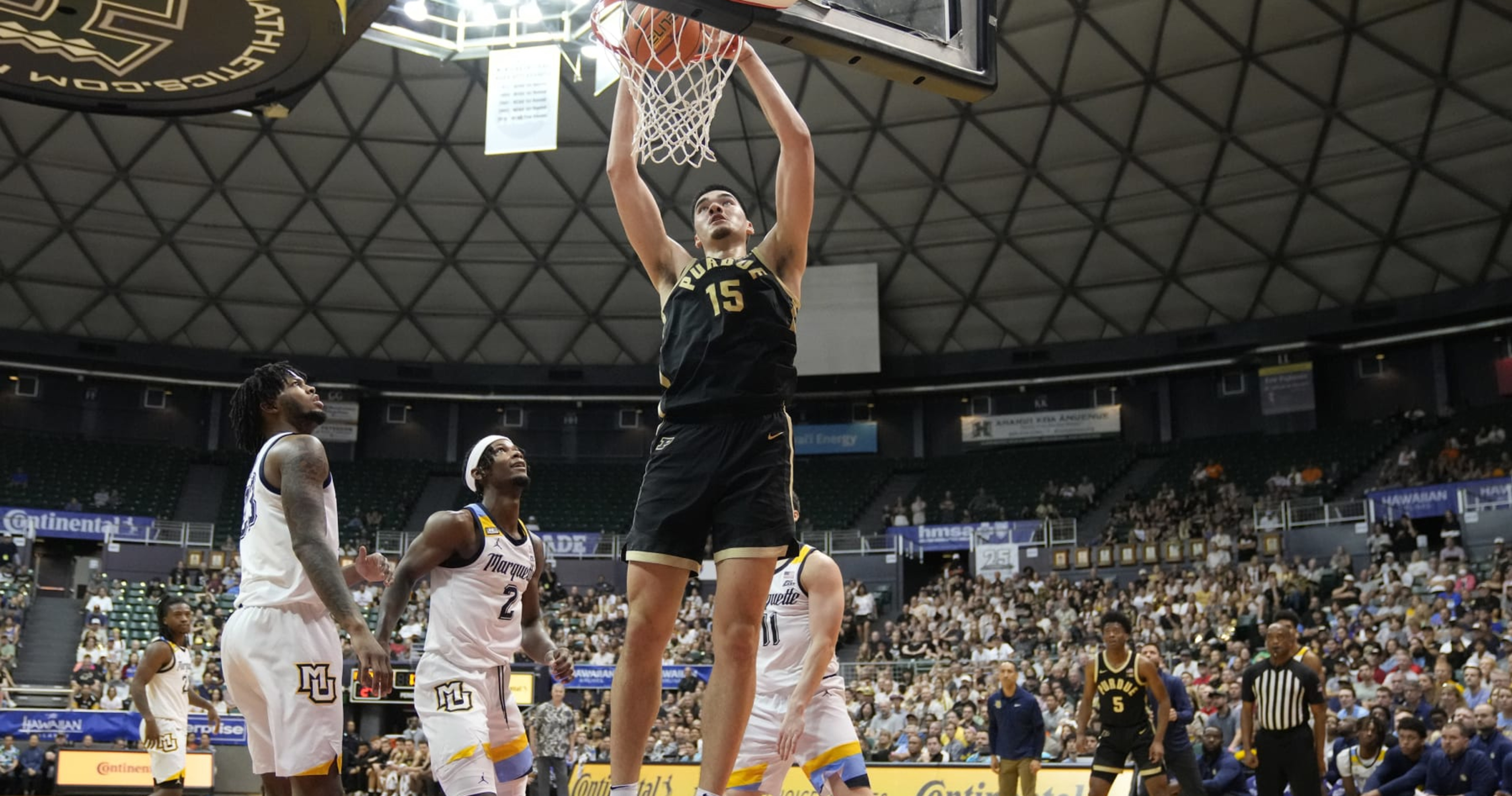 Zach Edey, No. 2 Purdue Praised By CBB Fans After Statement Win Vs. No ...