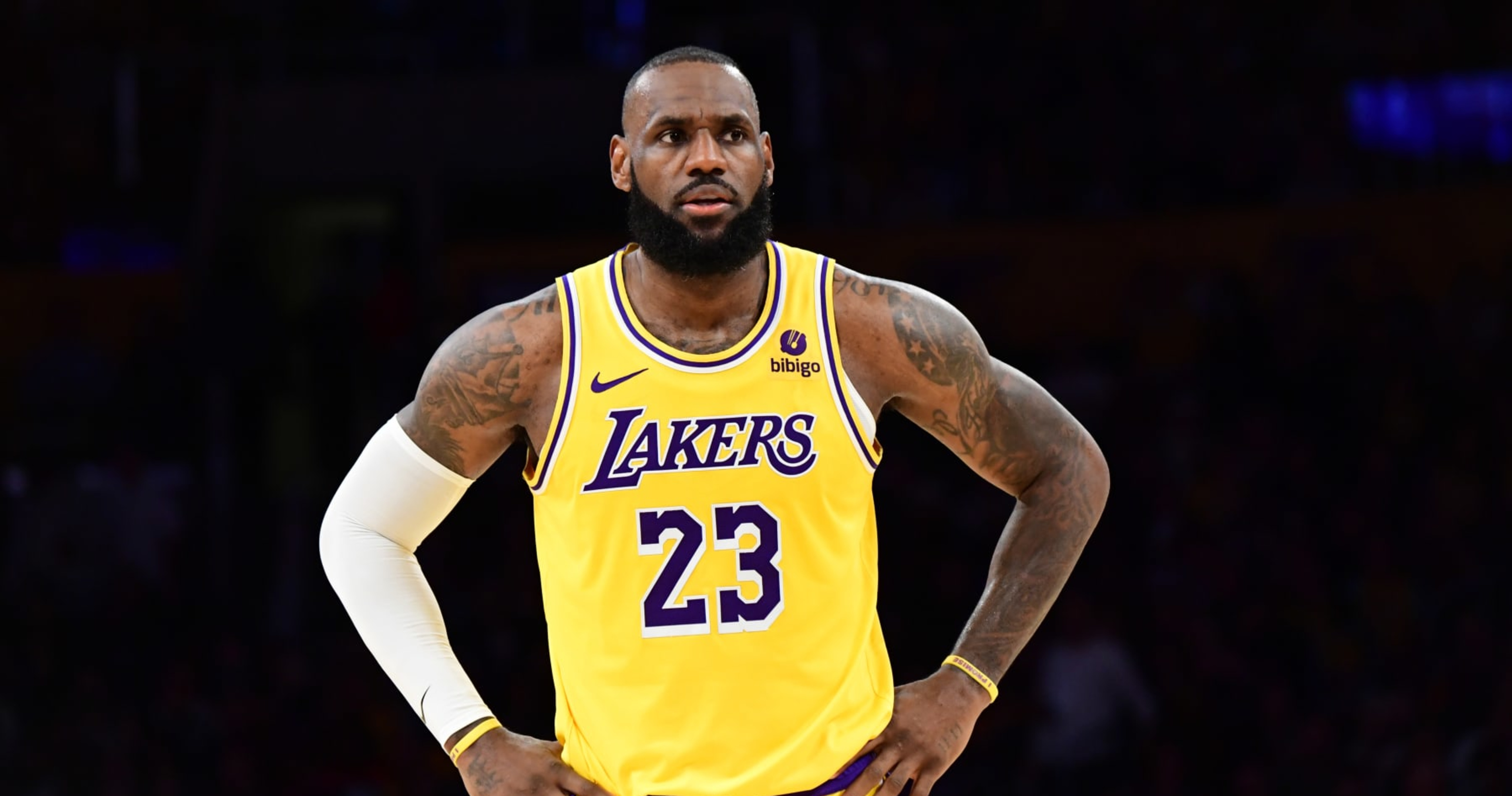 Lakers Right to Eye LeBron James Minutes Reduction in Title Pursuit ...