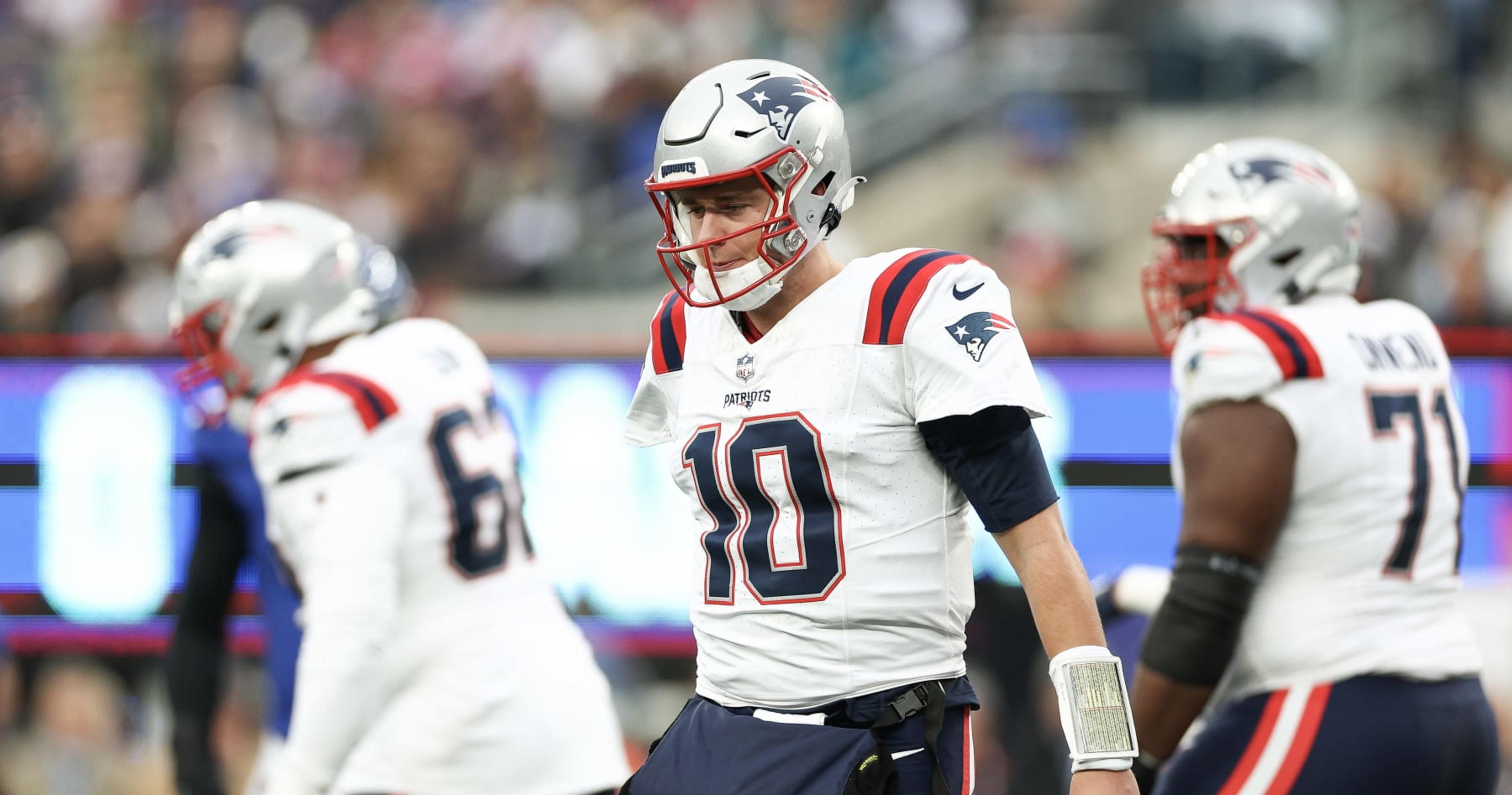 Patriots' Mac Jones Trolled by NFL Fans After Benching vs. Giants for Bailey Zappe