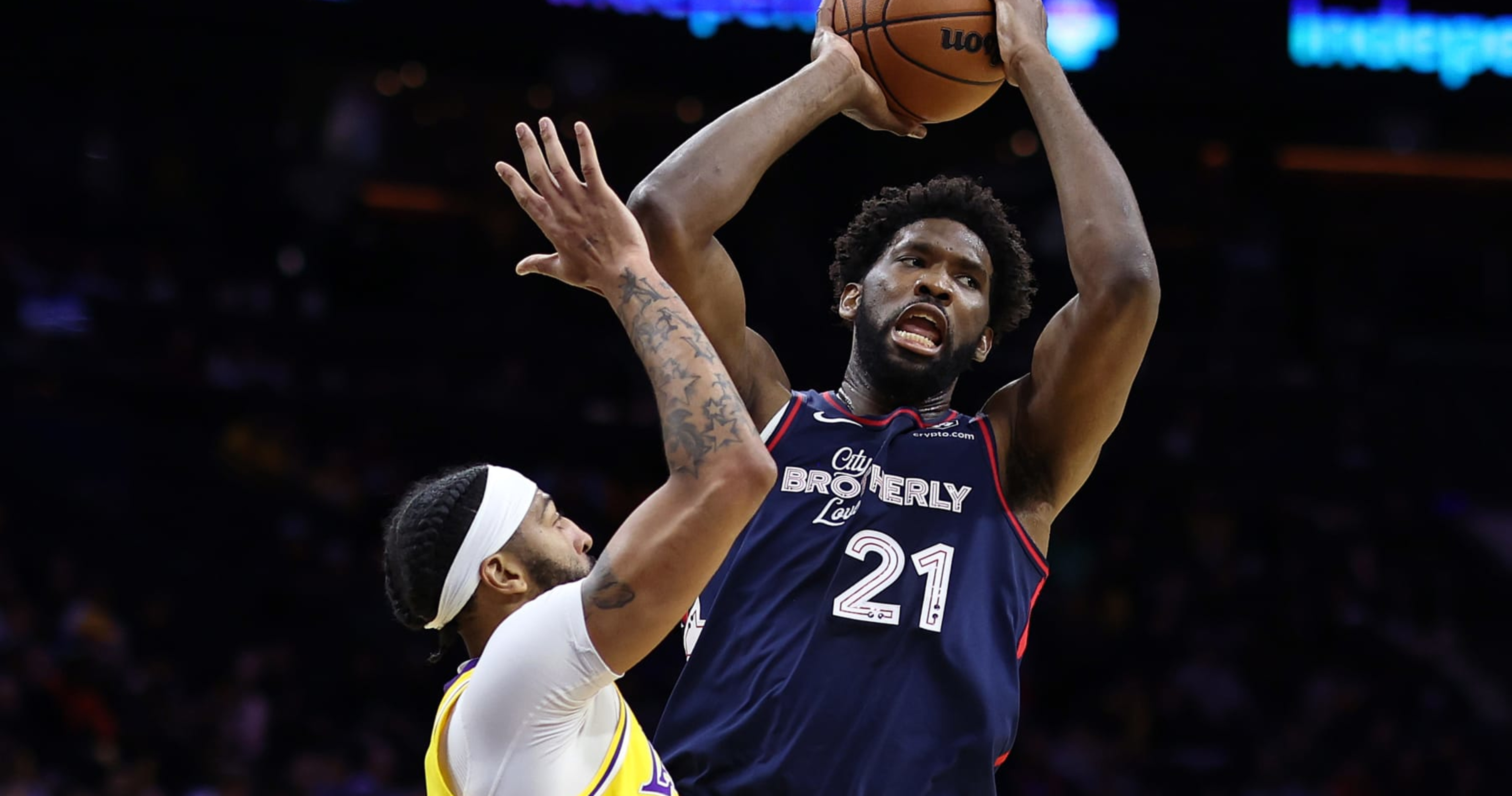 Joel Embiid's Triple-Double Amazes NBA Fans as 76ers Beat LeBron James, Lakers