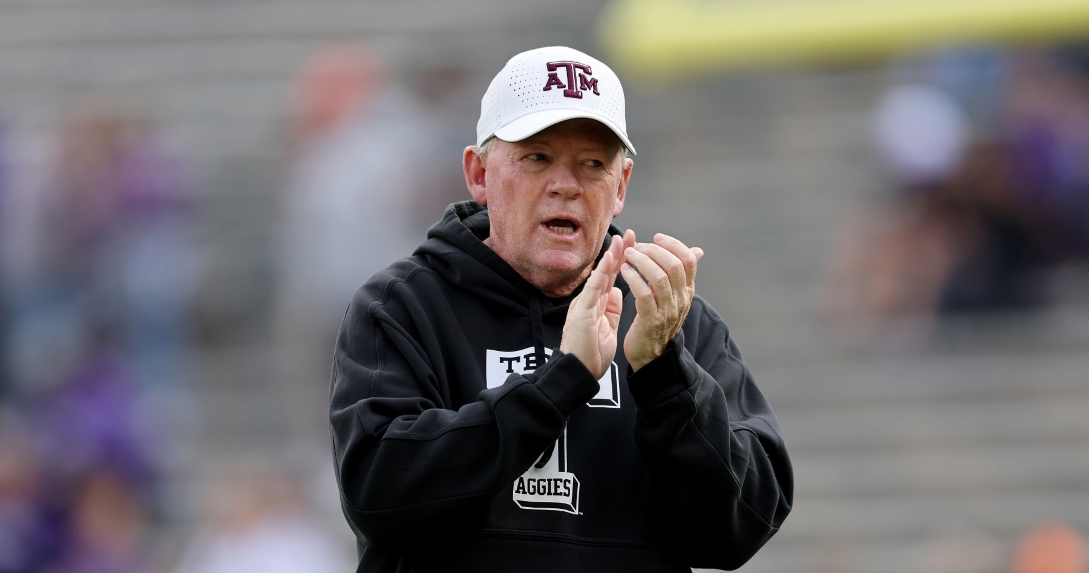 Report: Bobby Petrino Agrees To Arkansas OC Contract; Was School's HC ...