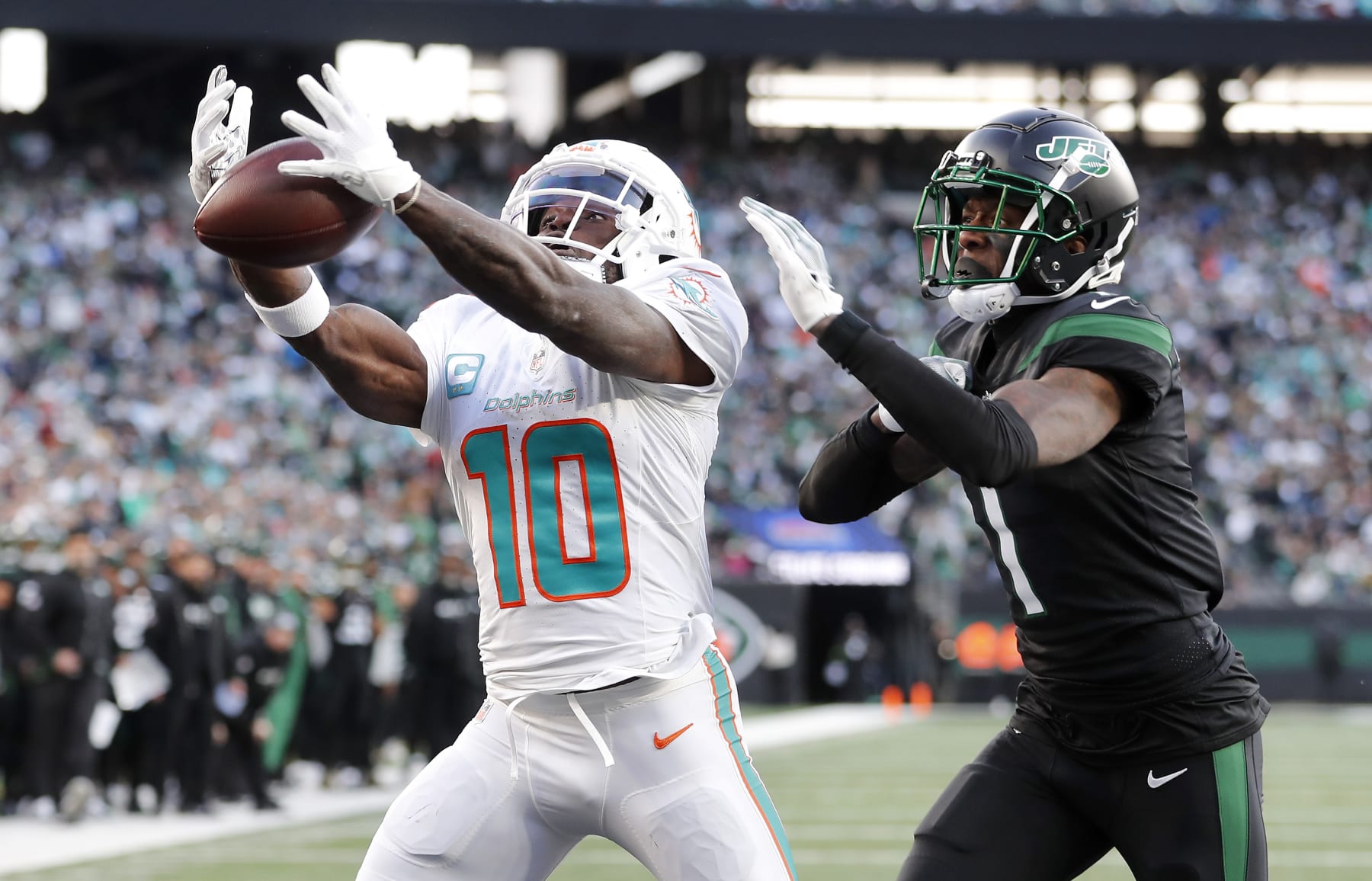 Tyreek Hill 'Sauce Gardner Was Cooked' on Dropped TD During Dolphins