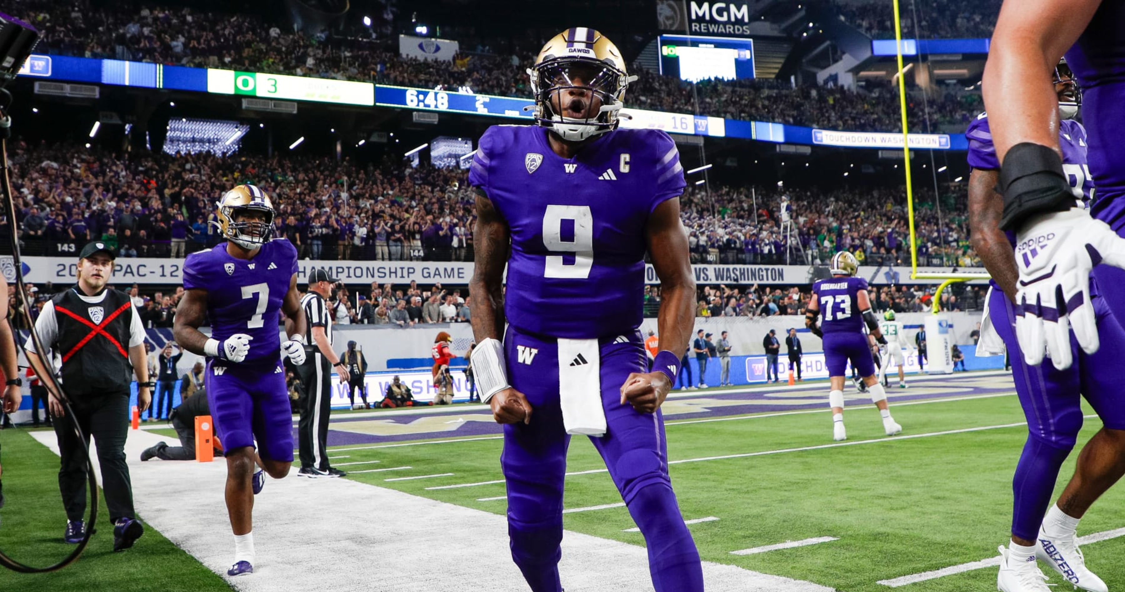 Washington Books Its College Football Playoff Spot as the Pac12 Say