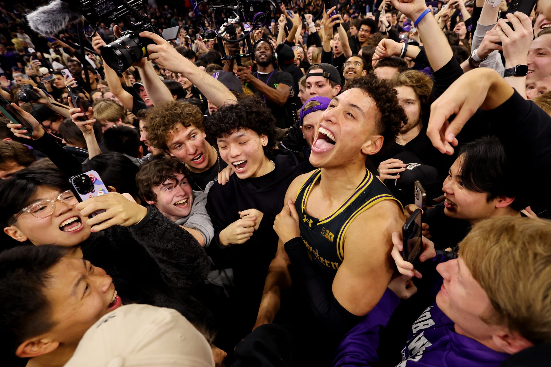 Duke, Kentucky, Purdue, Villanova Lose as Top25 Upsets Dominate Men's