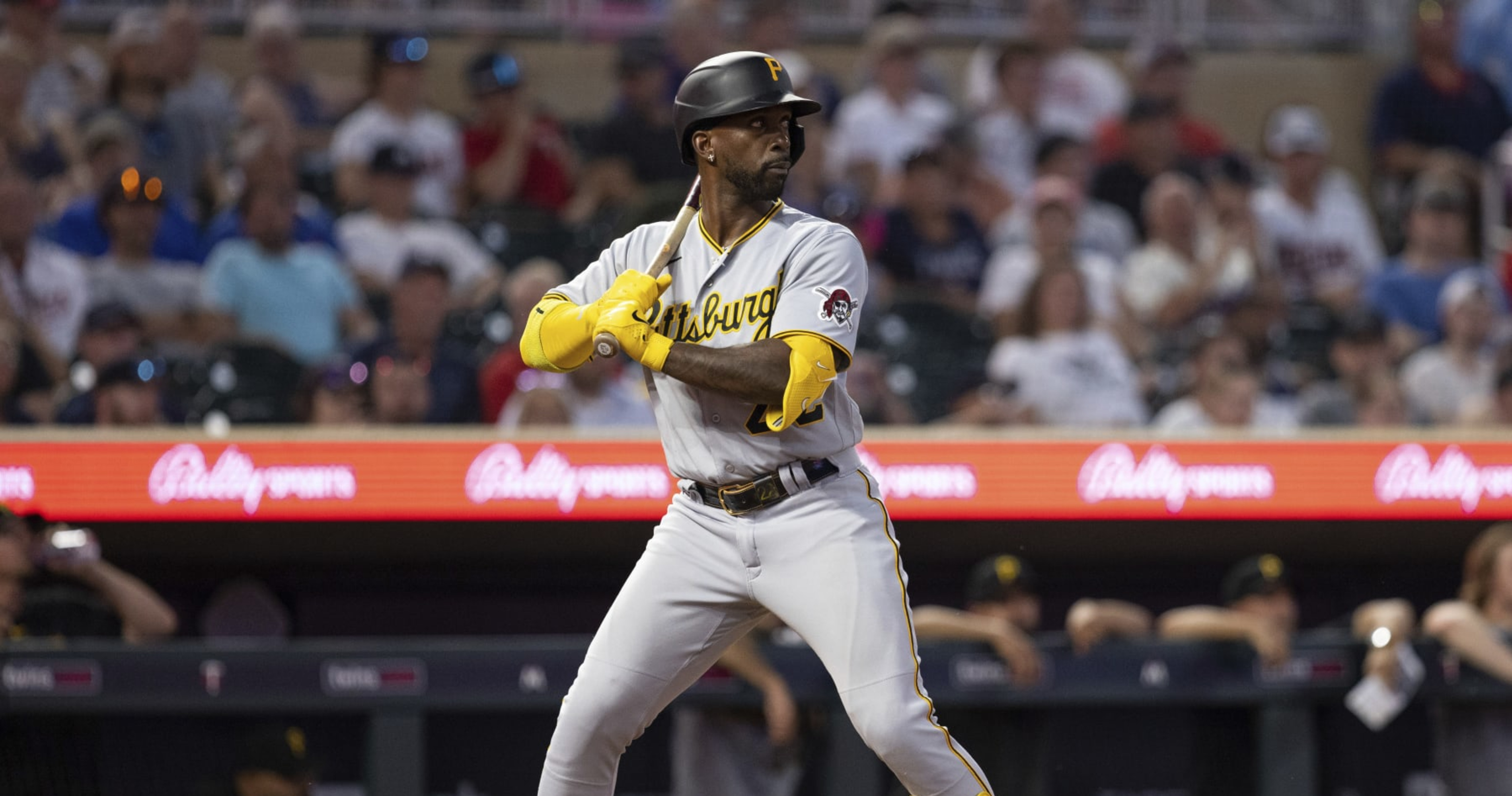 MLB Rumors: Andrew McCutchen, Pirates Agree to New 1-Year, $5M Contract ...