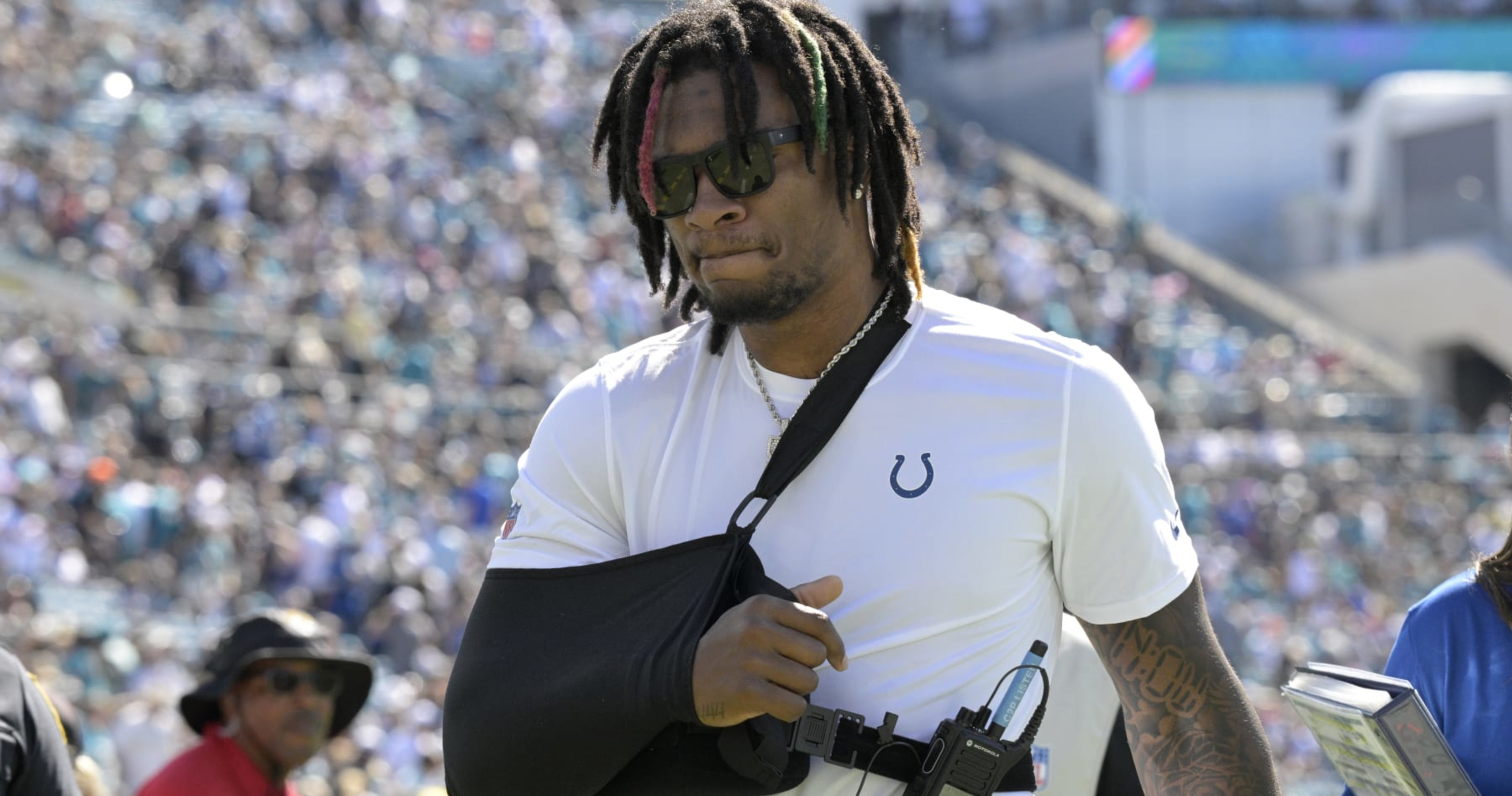 Colts' Anthony Richardson Hopes to Throw Next Month After Surgery on ...