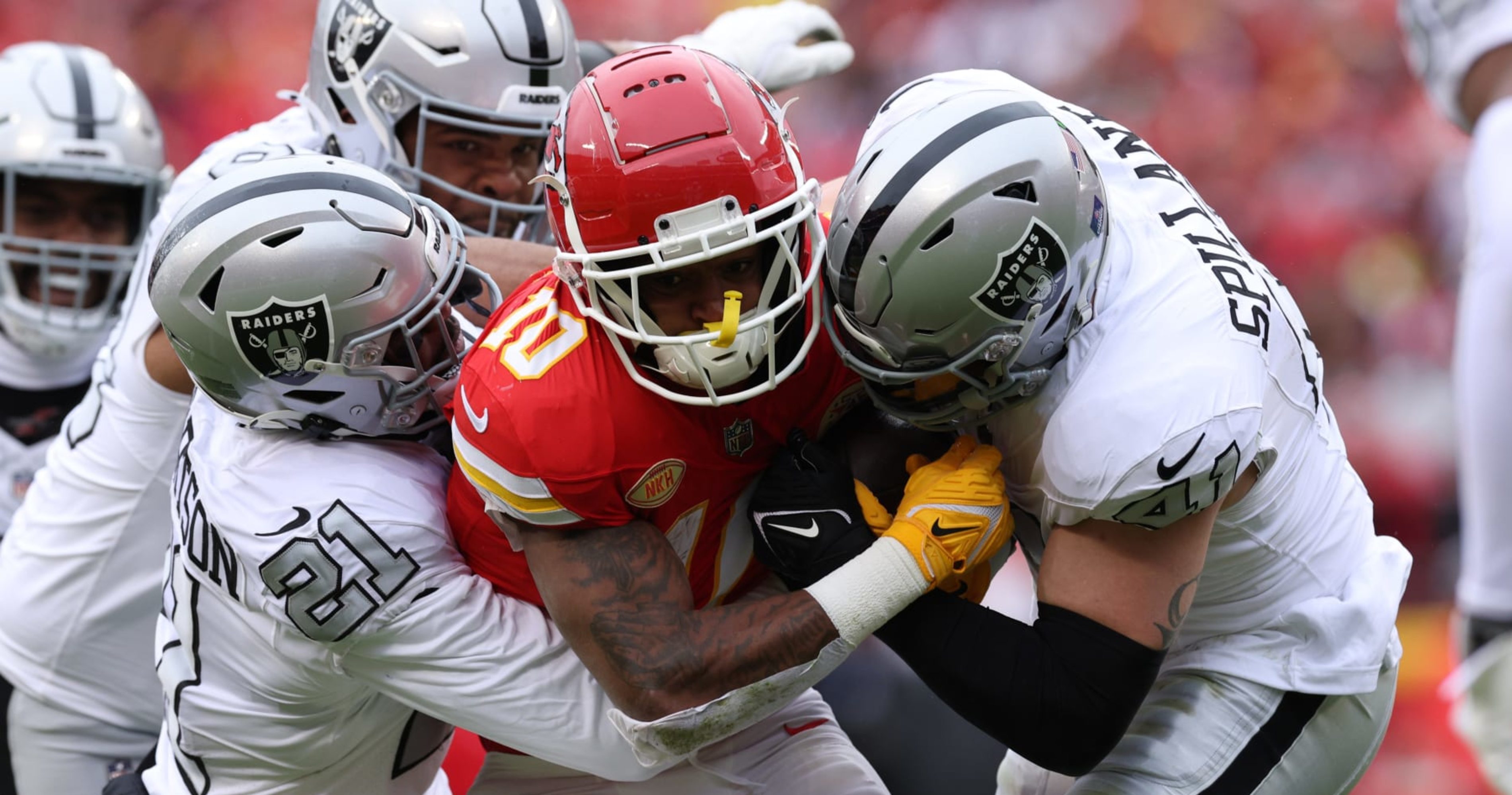 Chiefs' Isiah Pacheco Out vs. Raiders After Suffering Concussion