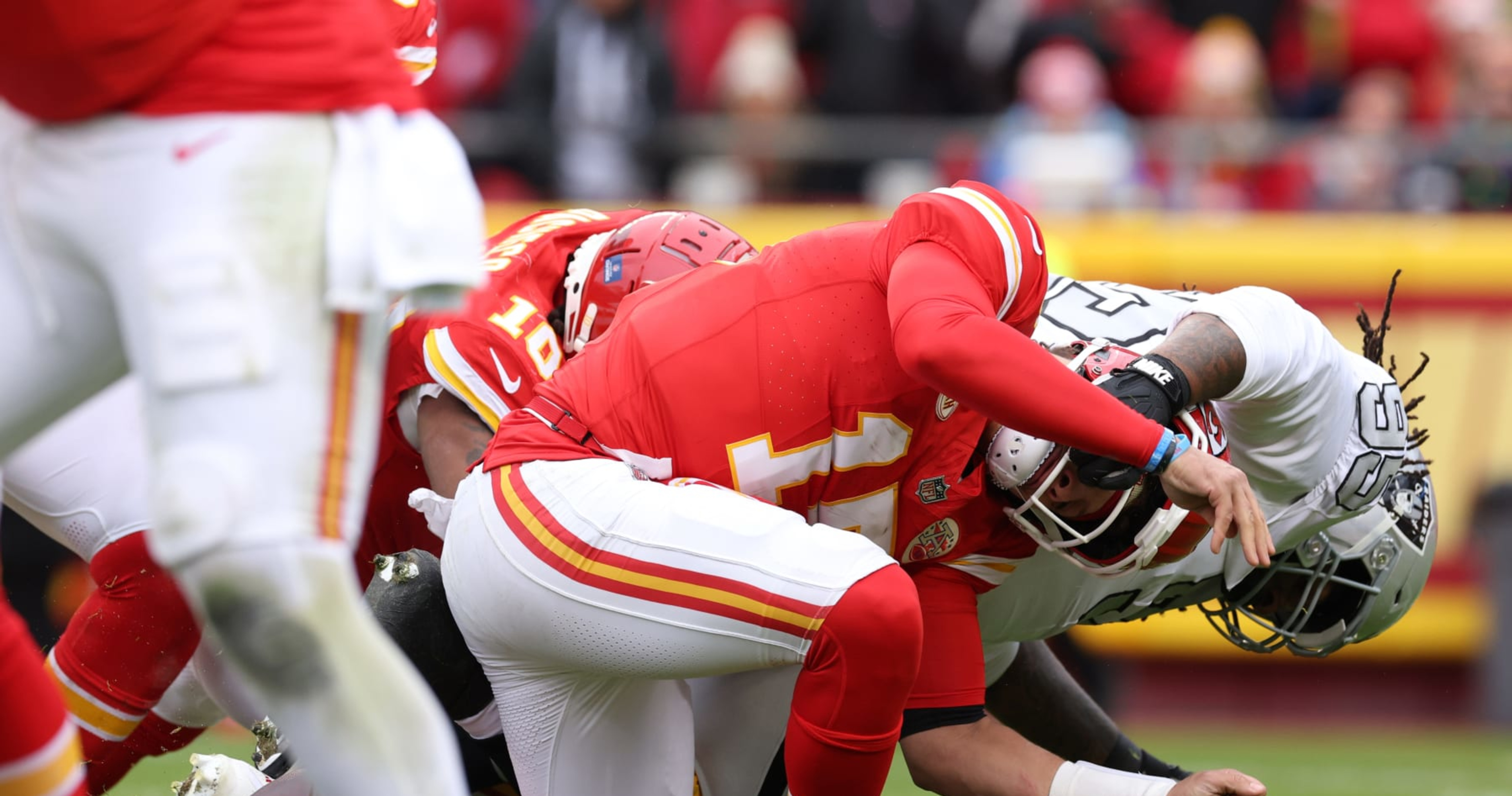 NFL legend critical of Chiefs' performance in loss to Raiders