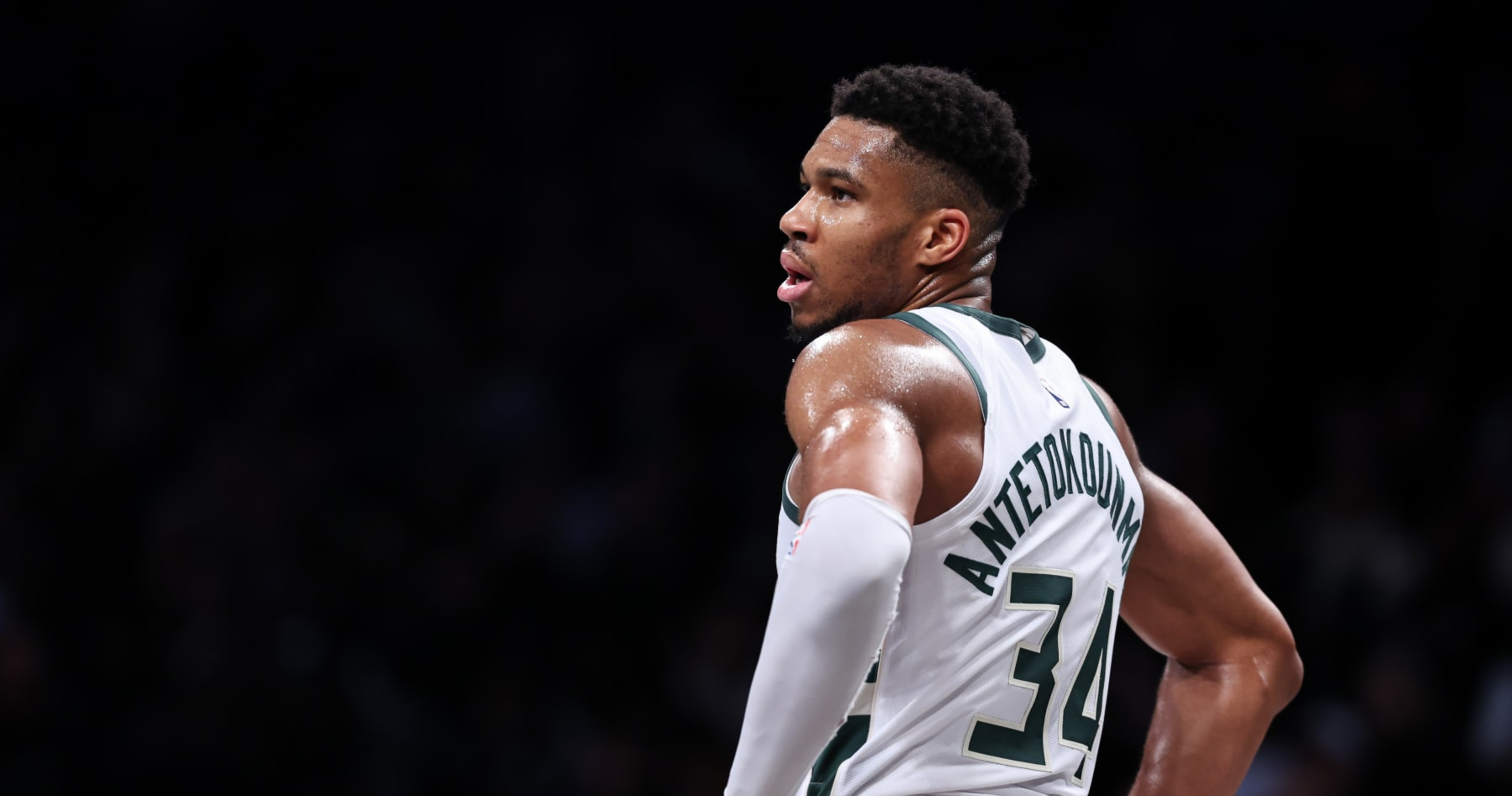 Giannis Wows NBA Fans With Dominance As Bucks Beat Cavs In Donovan ...