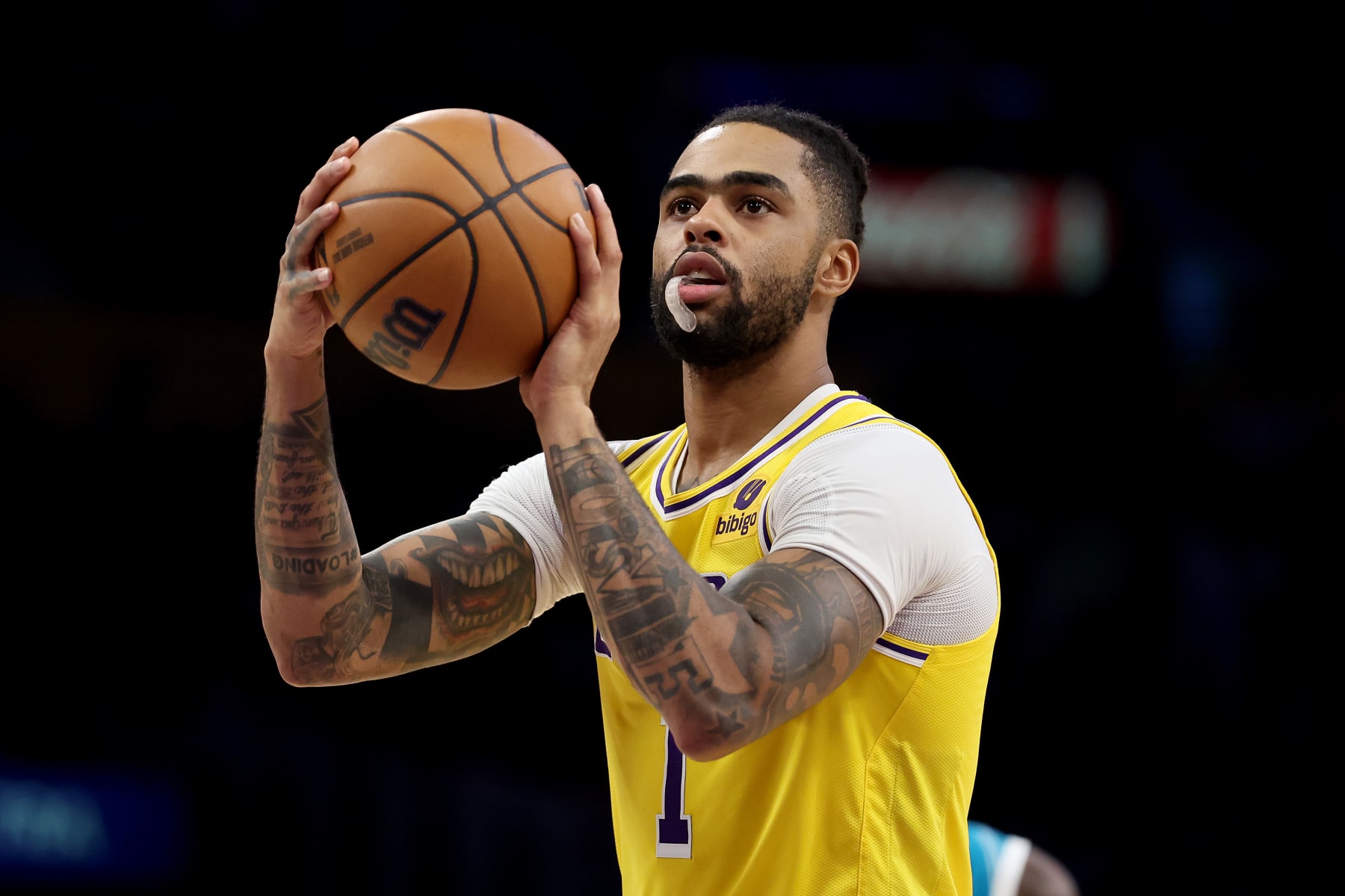 Lakers' D'Angelo Russell Suffered Bruised Tailbone Injury in Loss vs