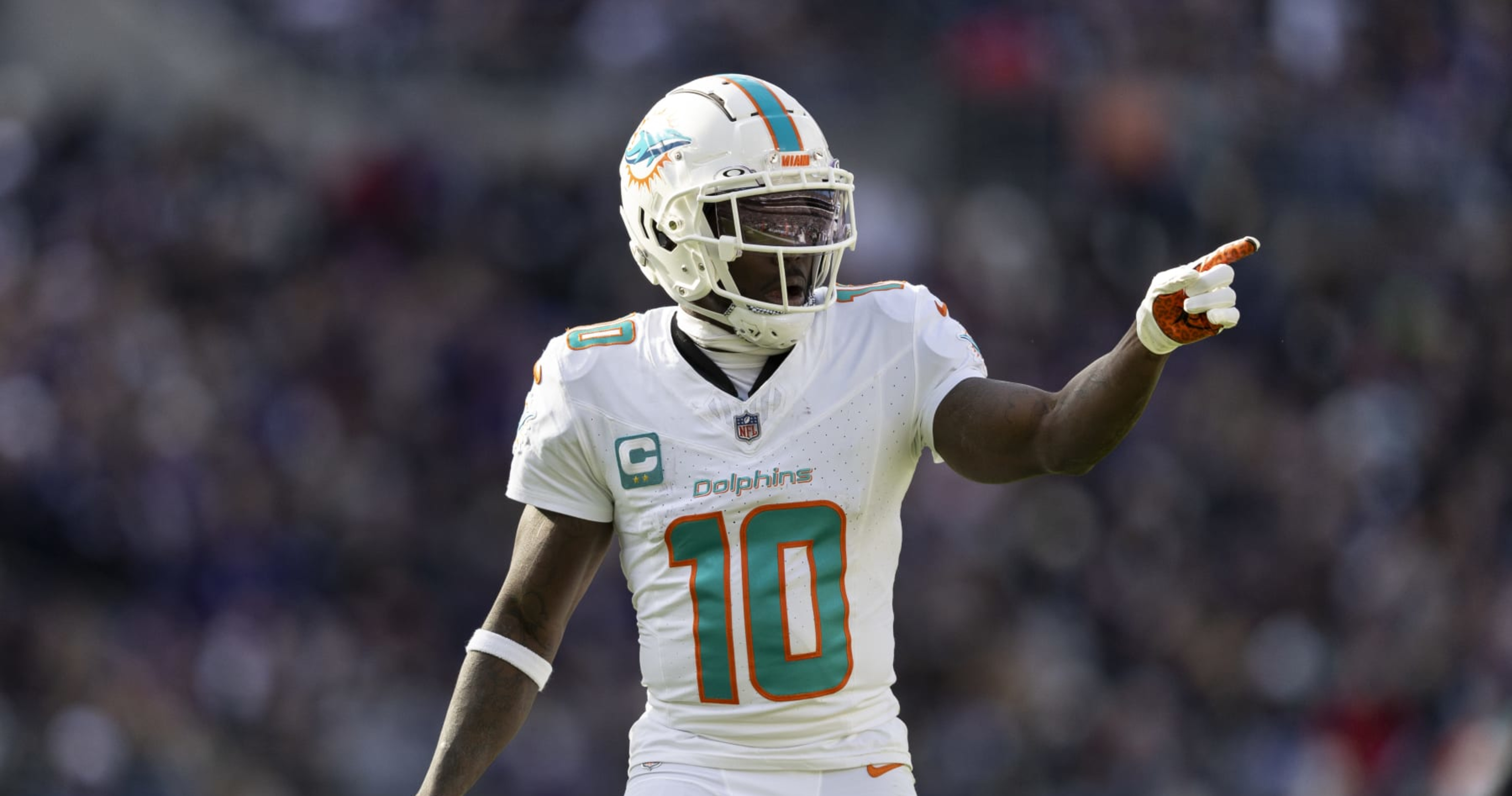 Tyreek Hill Leaves Dolphins Practice After Fire at His Miami-Area Home ...