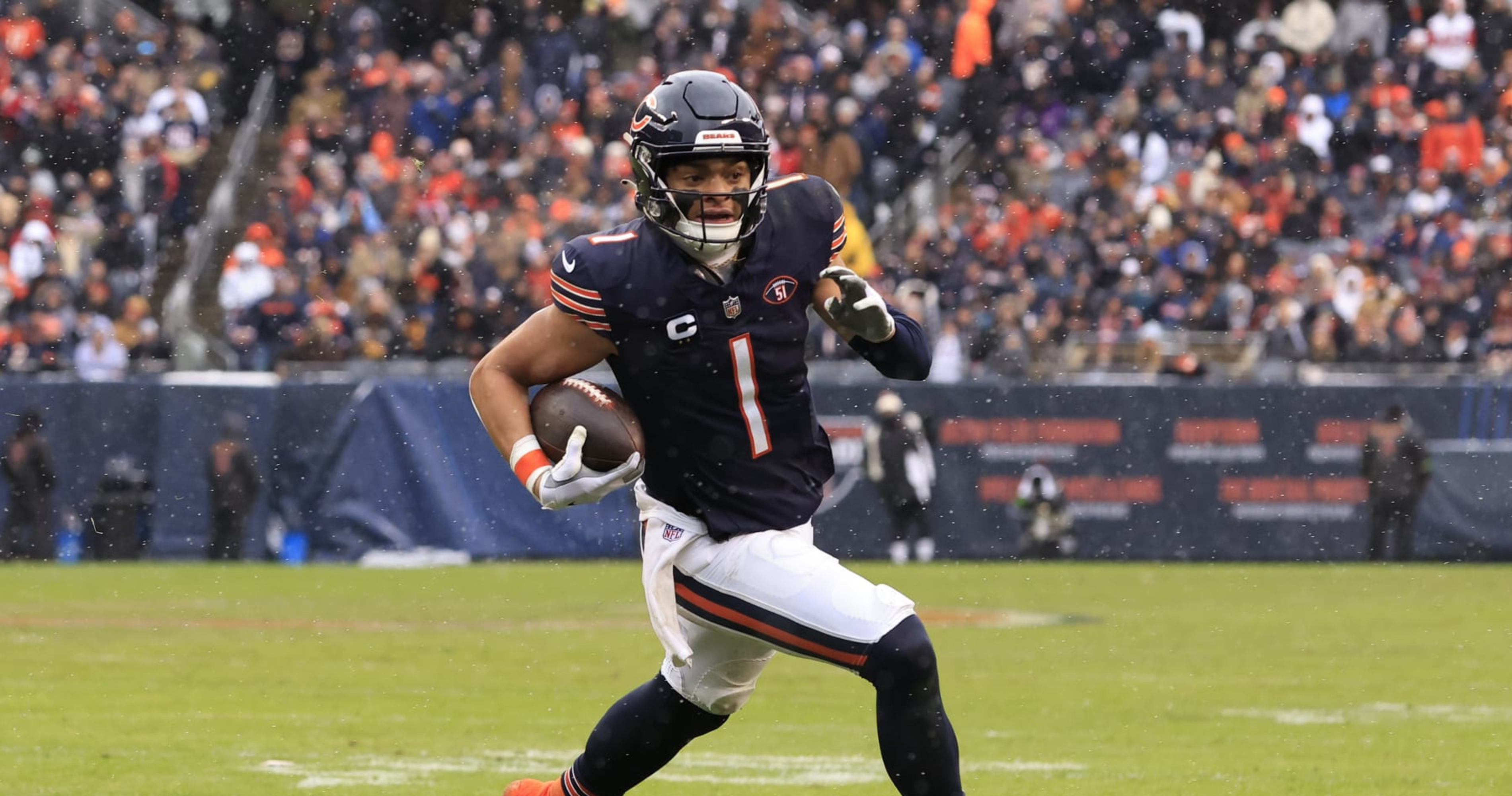 Justin Fields: Chicago Bears trade quarterback to Pittsburgh Steelers to  open door to Caleb Williams Draft pick, NFL News