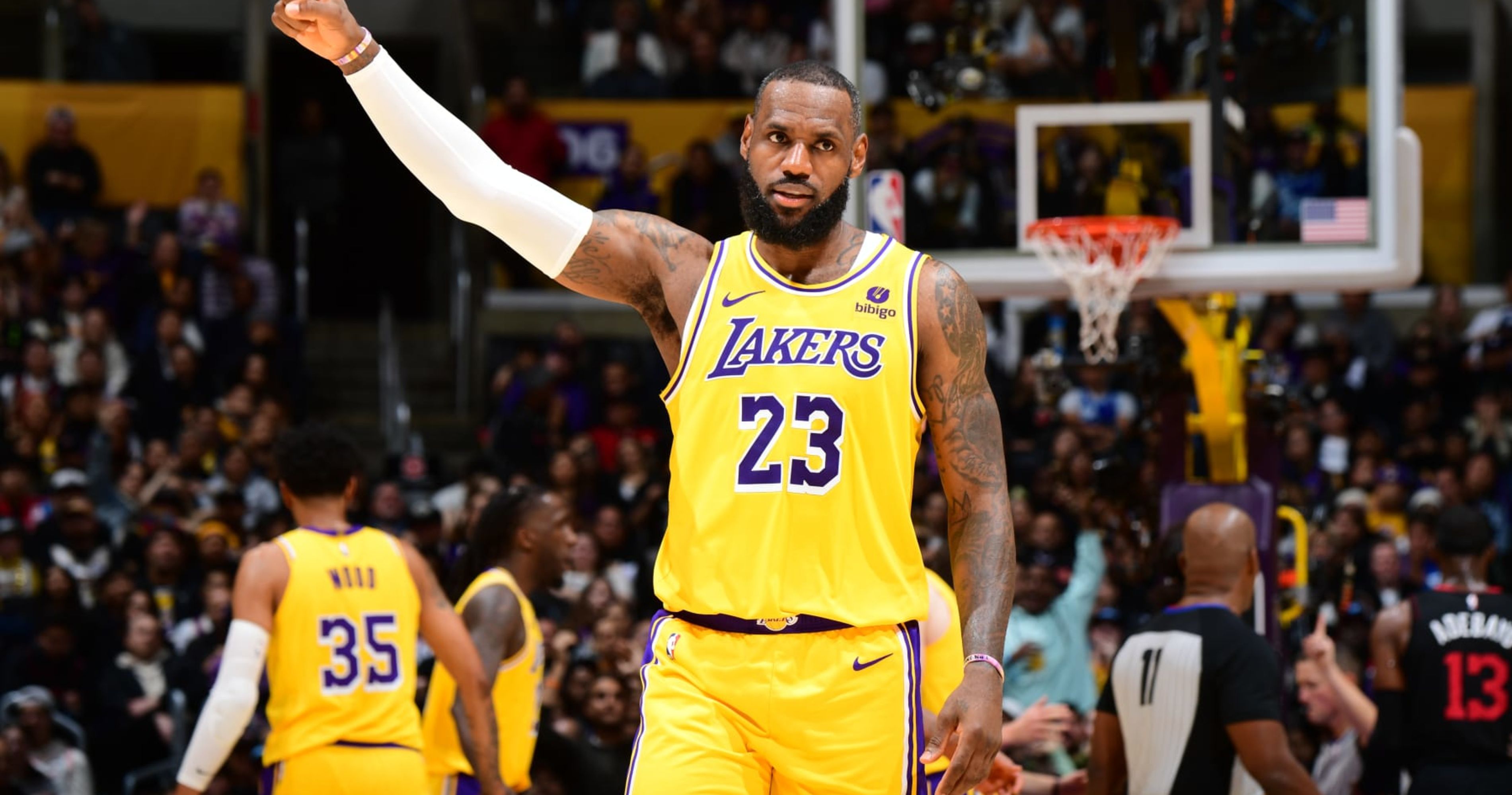 LeBron James Reportedly Heard Saying Bronny Could Play for Lakers ...