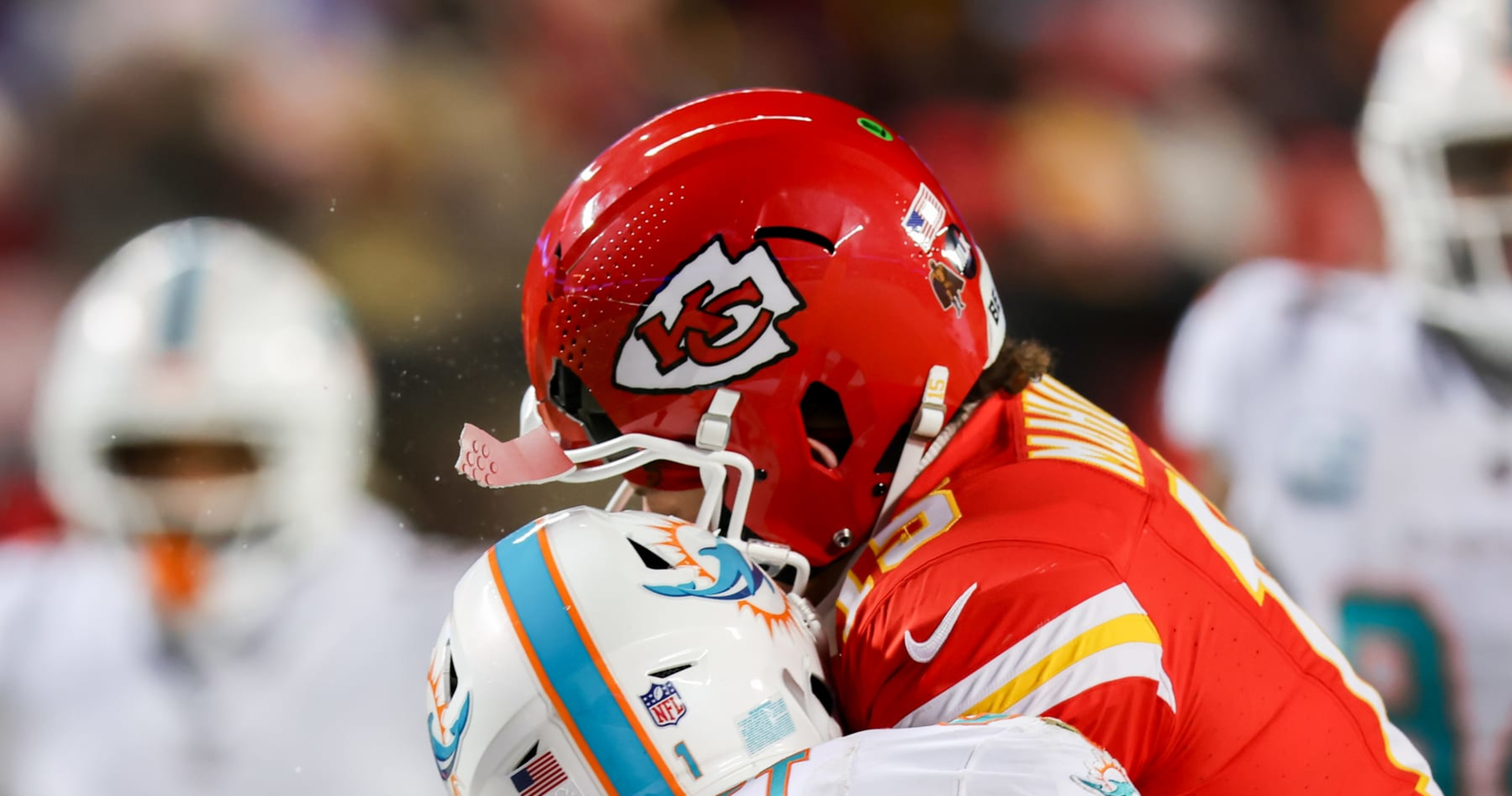 Patrick Mahomes Helmet Manufacturer Explains Video of Shattered