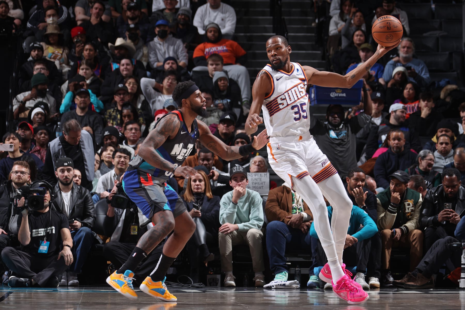 Kevin Durant Impresses NBA Fans in Return to Brooklyn as Suns Beat Nets